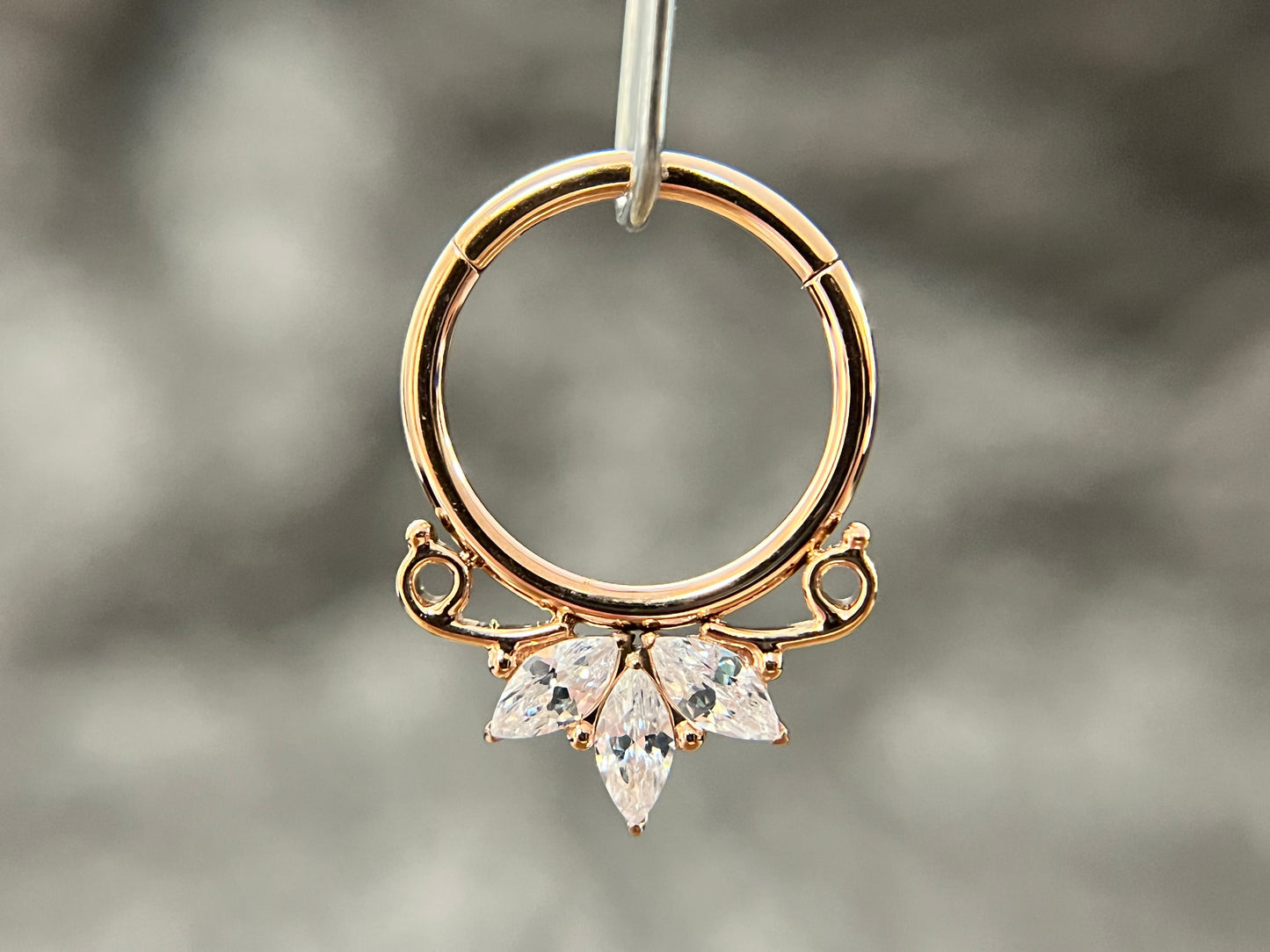 1 Piece of Unique Marquise Gem Fan Hinged Segment Ring - 16g - 8mm or 10mm Internal Diameter