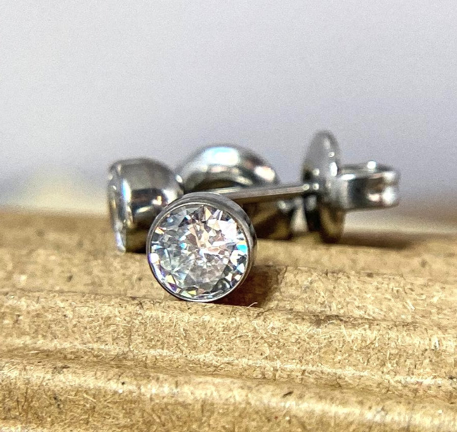 PAIR of Stunning Bezel Set CZ Gem 6AL-4VELI ASTM F136 Implant Grade Titanium Stud Earrings