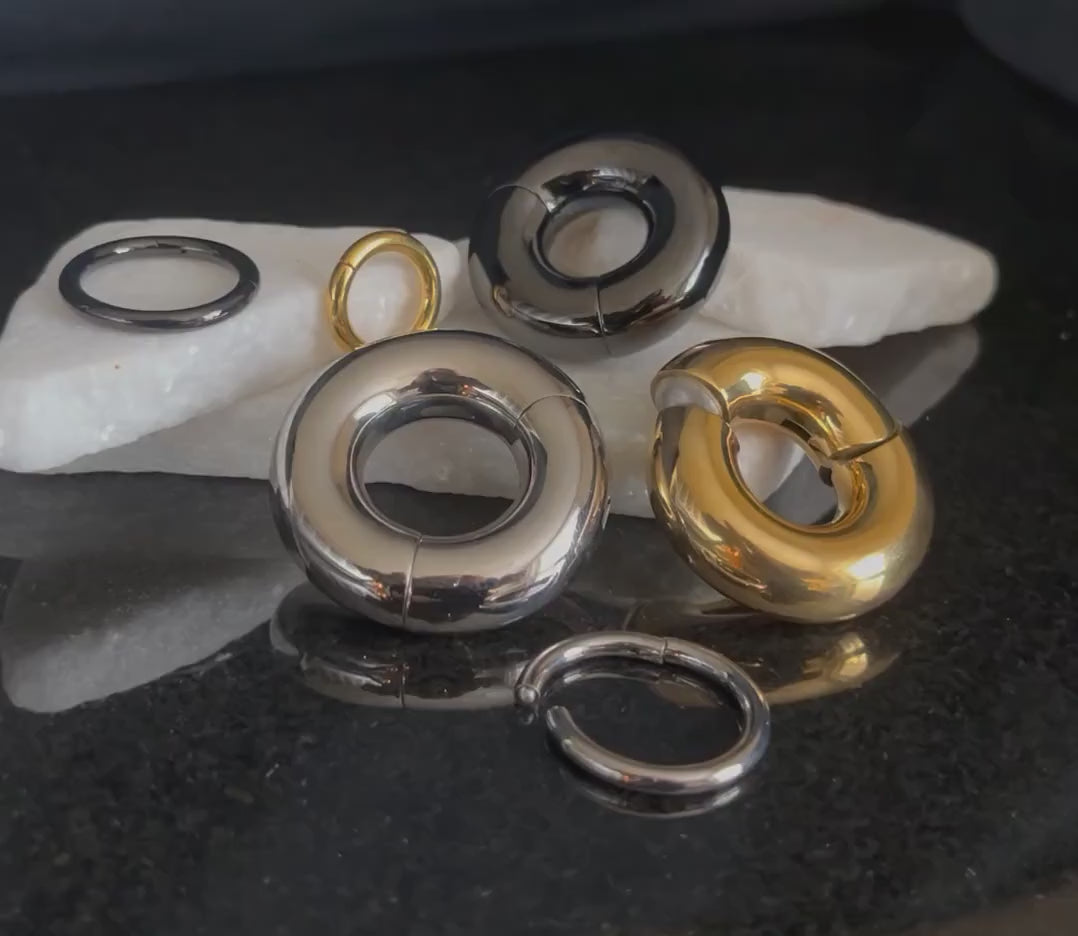 1 Piece Large Gauge IMPLANT GRADE TITANIUM Hinged Segment Ring/Hoop - Easy and Secure Clickers - Gauges 12g (2mm) thru 2g (6mm) Available!
