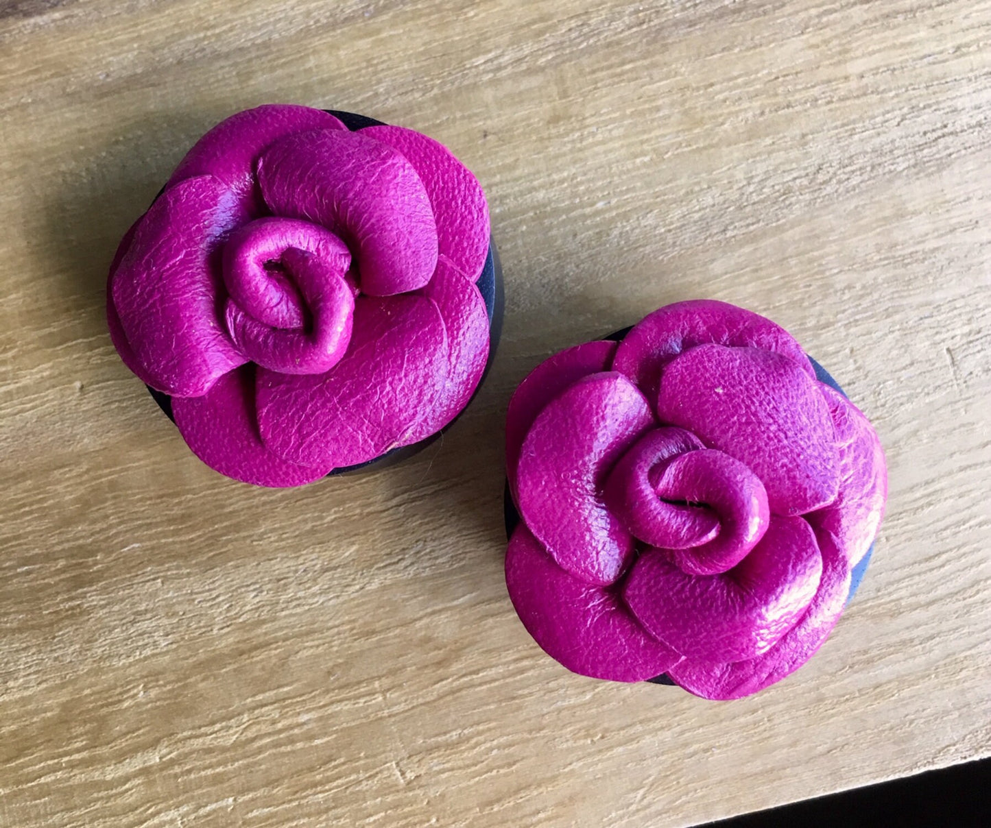 PAIR of Purple Leather Flower and Organic Horn Plugs - Gauges 0g (8mm) up to 1&1/8" (28mm) available!