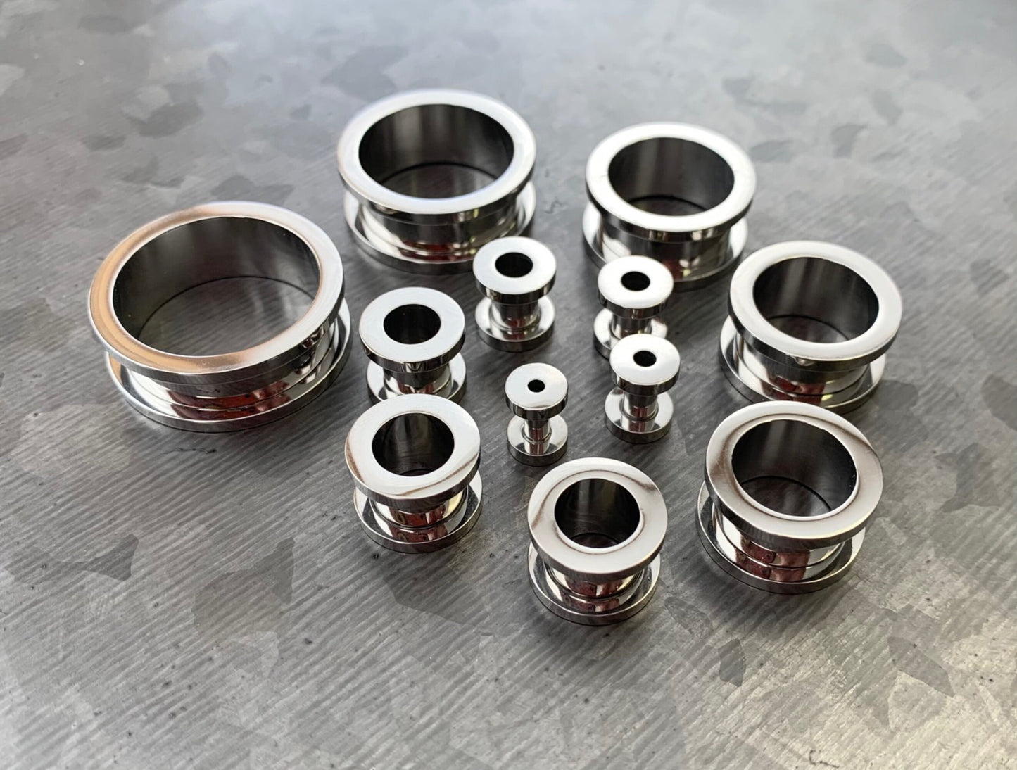 PAIR of Stunning Solid Implant Grade Titanium Screw Fit Tunnels/Plugs - Gauges 8g (3.2mm) thru 1" (25mm) available!