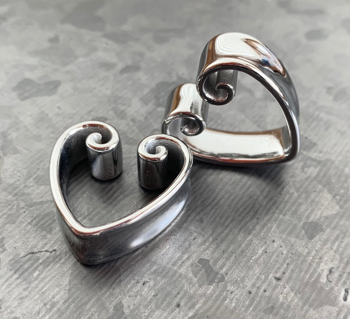 PAIR of Beautiful Vintage Heart Steel Double Flare Saddle Tunnels/Plugs - Silver, Gold & Black - Gauges 00g (10mm) thru 1" (25mm) available!
