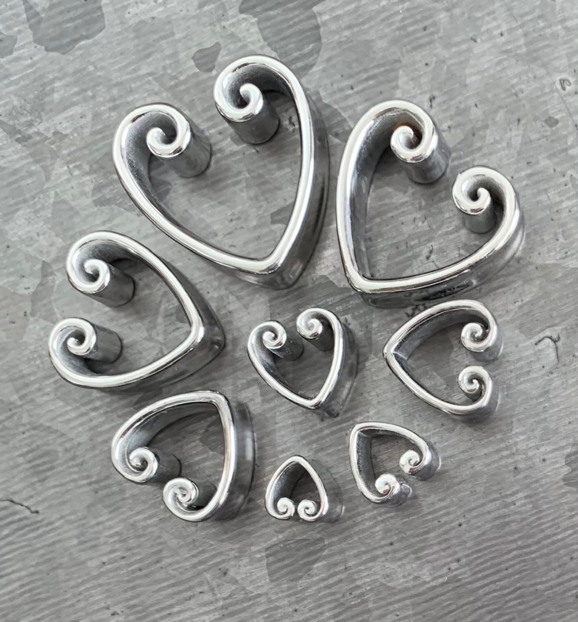 PAIR of Beautiful Vintage Heart Steel Double Flare Saddle Tunnels/Plugs - Silver, Gold & Black - Gauges 00g (10mm) thru 1" (25mm) available!