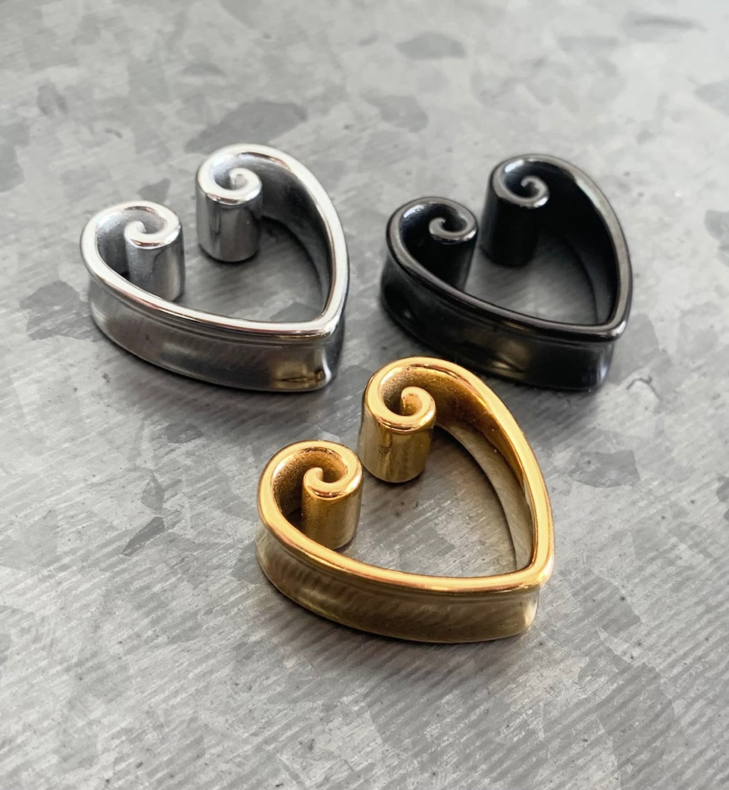 PAIR of Beautiful Vintage Heart Steel Double Flare Saddle Tunnels/Plugs - Silver, Gold & Black - Gauges 00g (10mm) thru 1" (25mm) available!