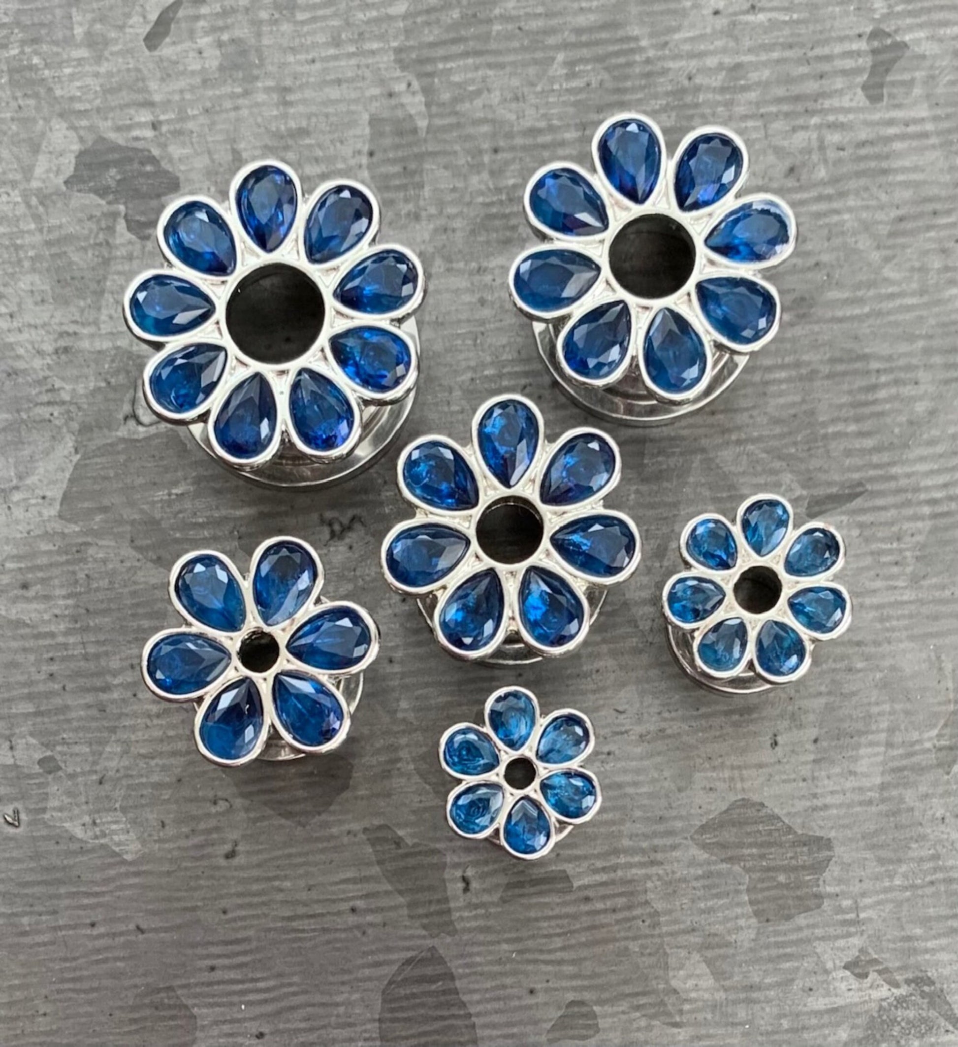 PAIR of Stunning CZ Gem Set Flower Steel Screw Fit Tunnels/Plugs - Clear, Red or Blue - Gauges 4g (5mm) thru 5/8" (16mm) available!