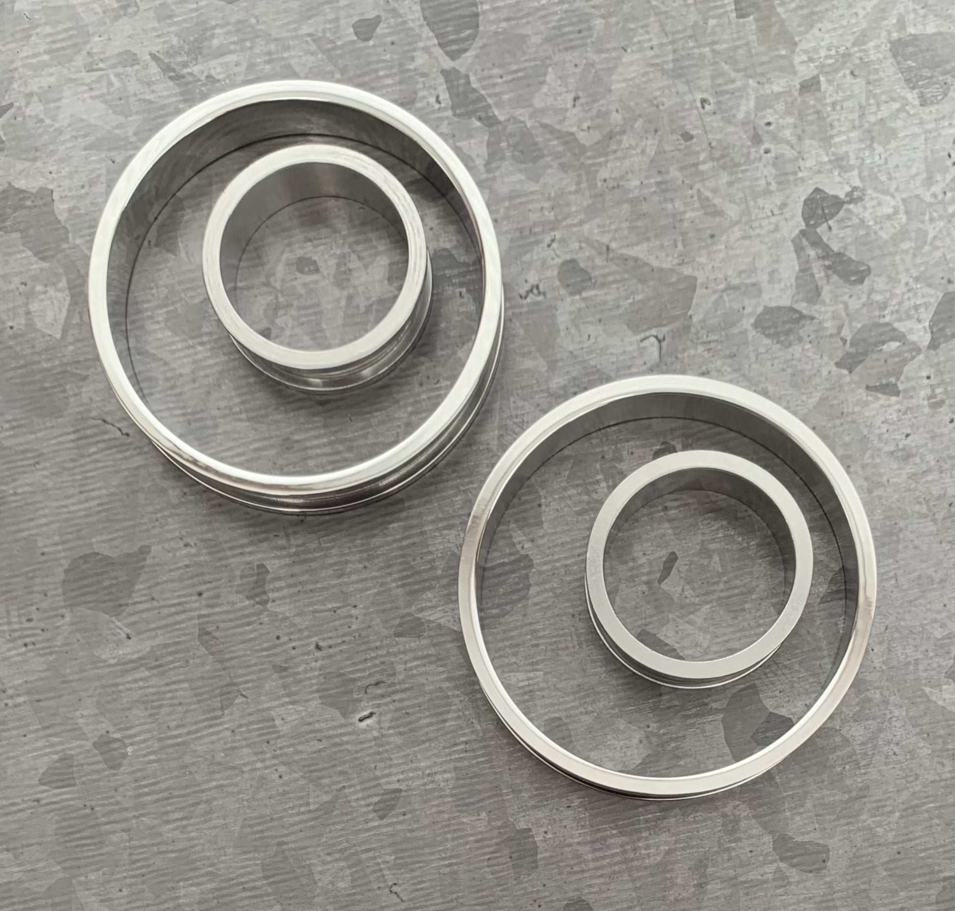 PAIR of Beautiful 316L Steel Screw Fit Tunnels/Plugs - Gauges 16g (1.3mm) thru 40mm available!
