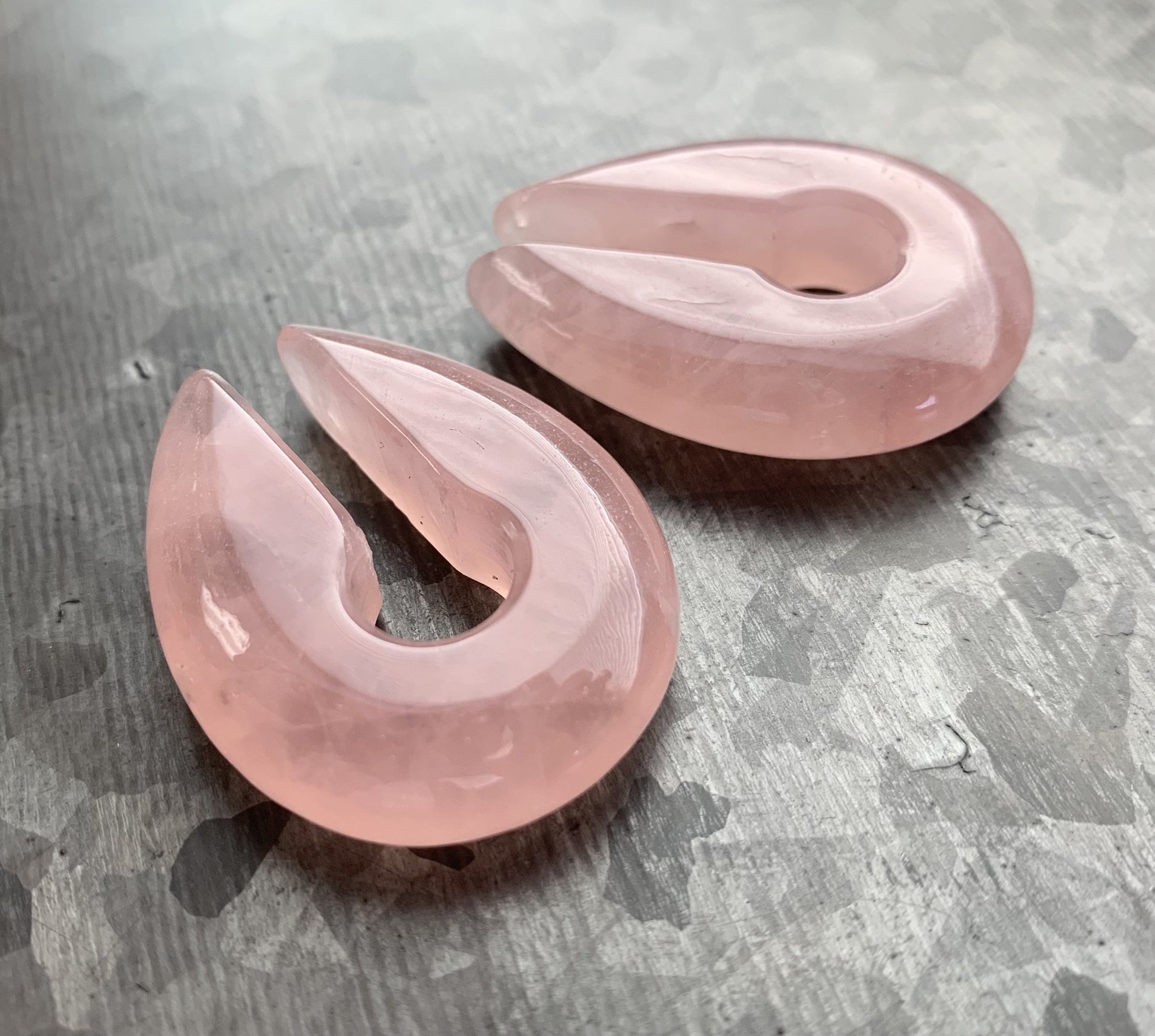 PAIR of Beautiful Rose Quartz Stone Keyhole Hanger Ear Weight Plugs/Tunnels - Gauge 2g (6.5mm) thru 00g (10mm) available!