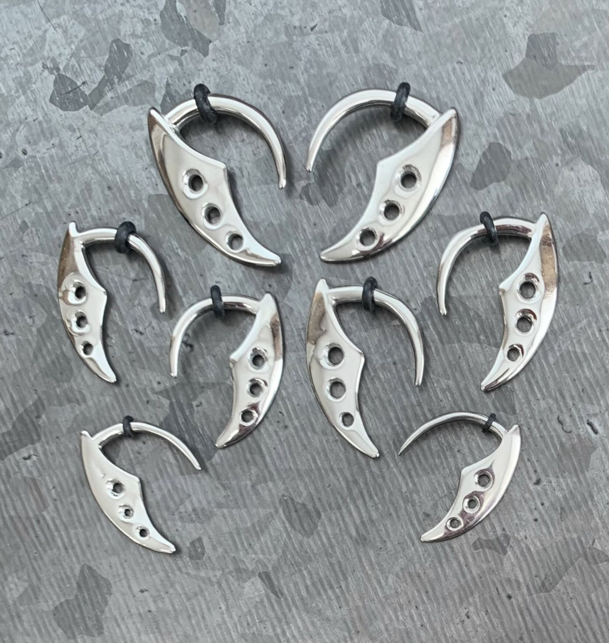 PAIR of Grim Reaper-Fang Style Steel Tapers Hangers / Lobe Expander - Gauges 14g (1.6mm) thru 8g (3.2mm) available!