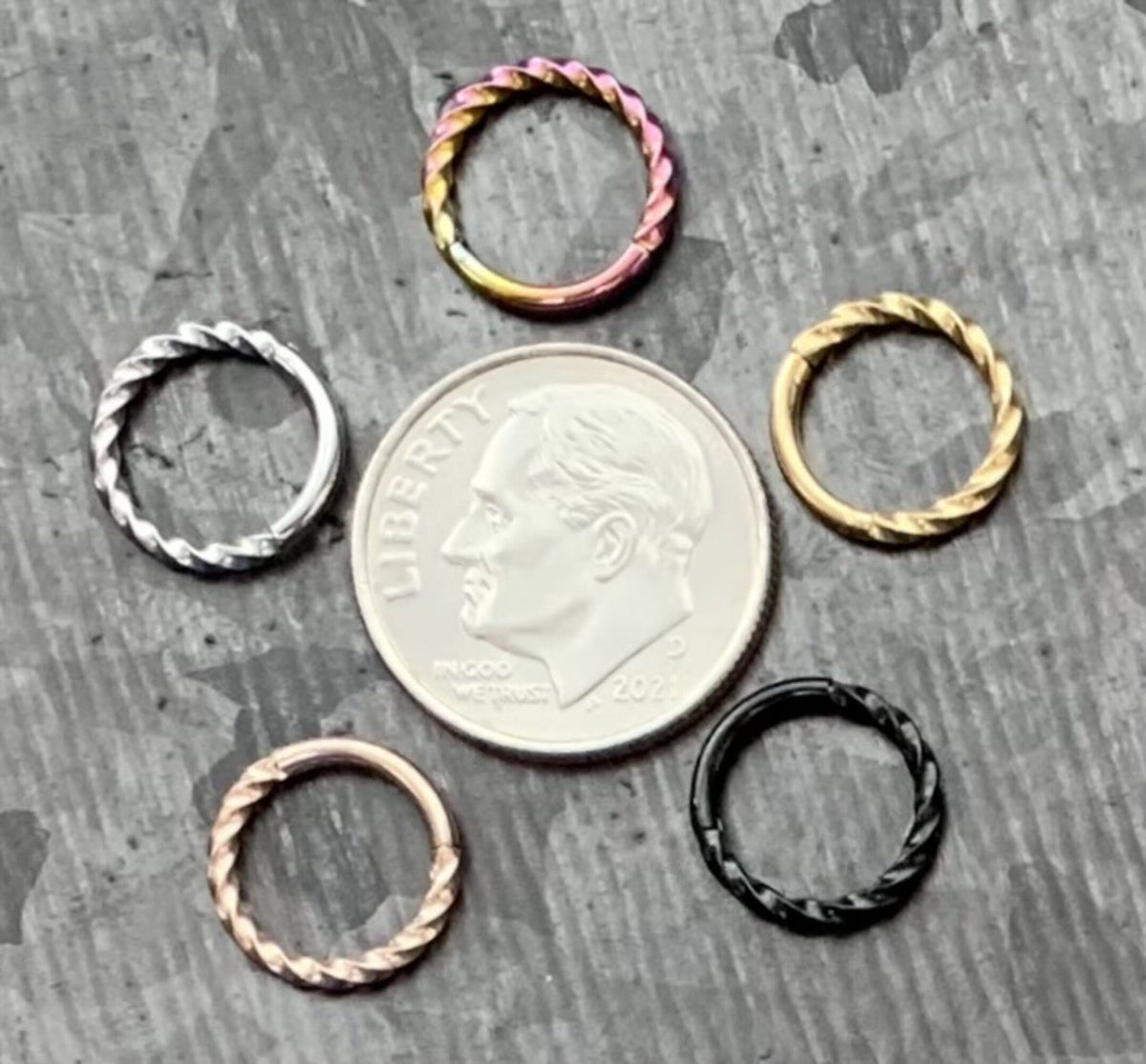 1 Piece Stunning Stainless Steel Twisted Style Hinged Segment Ring - 16g, 8mm - Steel, Black, Gold, Rose Gold, and Rainbow available!