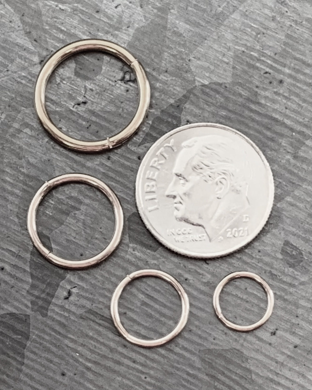 1 Piece of Beautiful Silver Steel Hinged Segment Septum Ring/Hoop - Gauges 10g, 12g, 14g, 16g, 18g & 20g available!