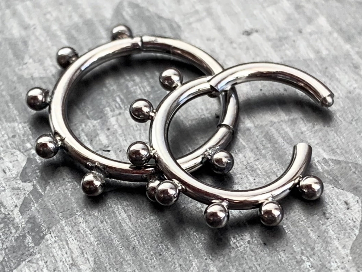1 Piece Stunning Solid Implant Grade Titanium Eight Beads Hinged Segment Septum Ring - Gauge 16g - 8mm or 10mm Available!