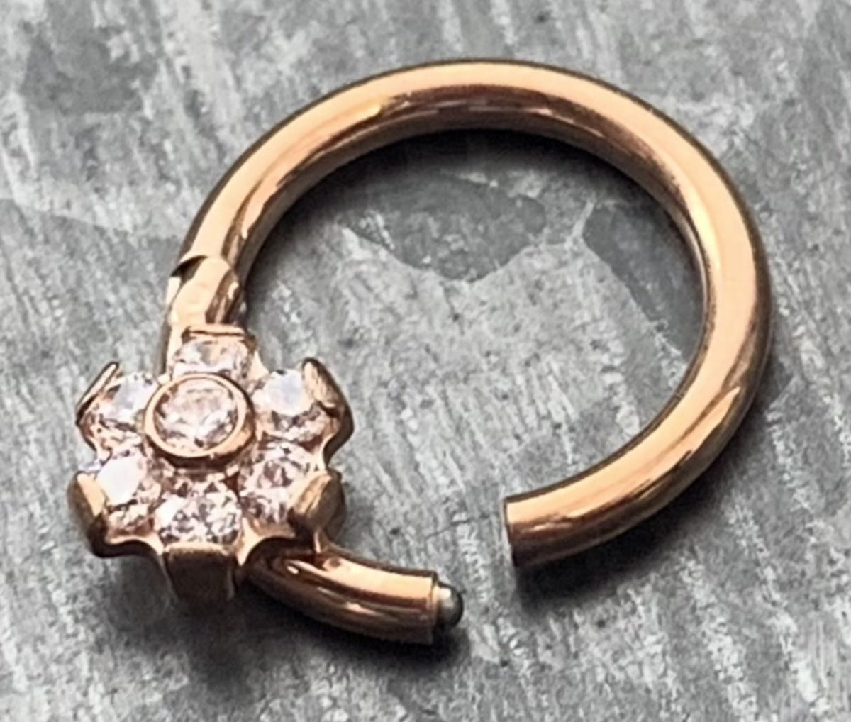 1 Piece of Stunning Titanium CZ Gem Flower Hinged Segment Ring - 16g or 18g - 10mm or 8mm - Gold, Rose Gold & Silver Available!