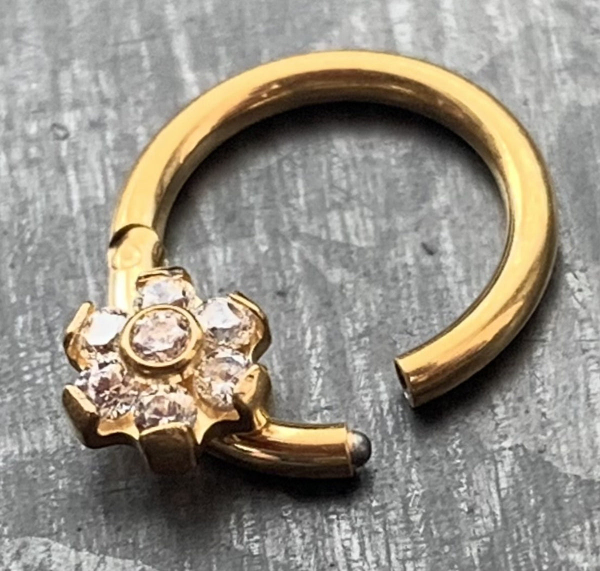1 Piece of Stunning Titanium CZ Gem Flower Hinged Segment Ring - 16g or 18g - 10mm or 8mm - Gold, Rose Gold & Silver Available!