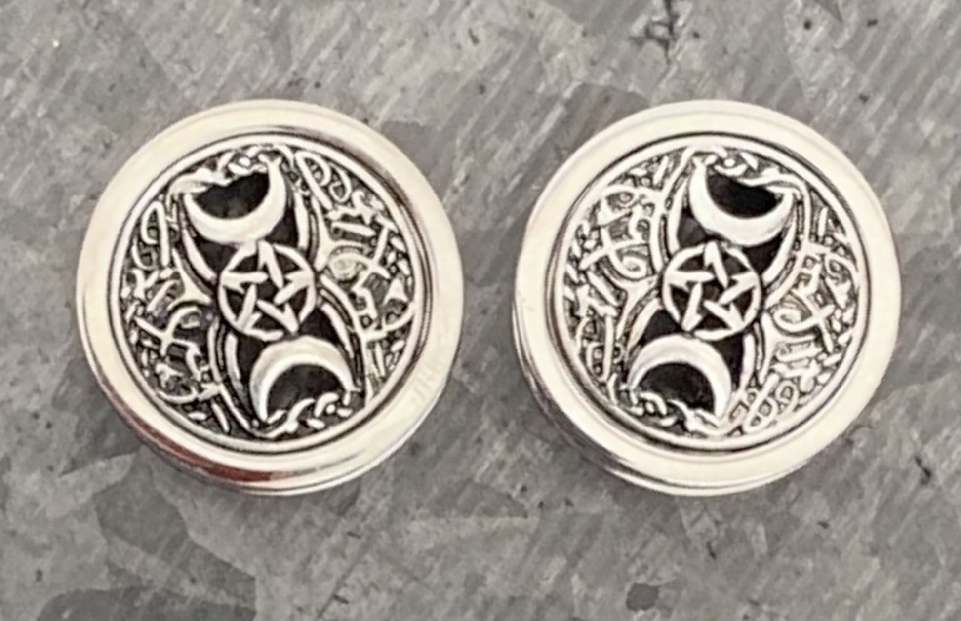 PAIR of Unique Pentagram Star & Two Crescent Moons Screw Fit Tunnels/Plugs - Gauges 00g (10mm) thru 5/8" (16mm) available!