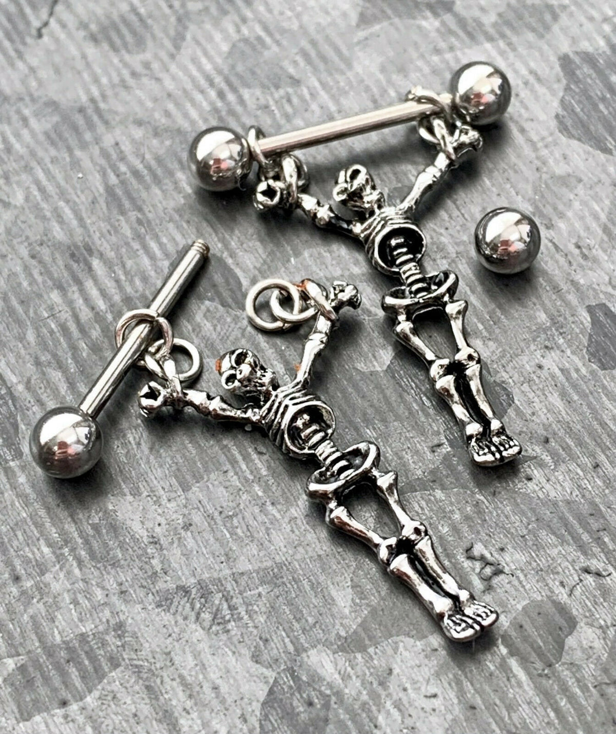PAIR of Unique Dangling Skeleton Design Steel Nipple Barbells/Shields/Rings - Barbell 14g, 16mm (5/8"), Wearable length 14mm (916")!