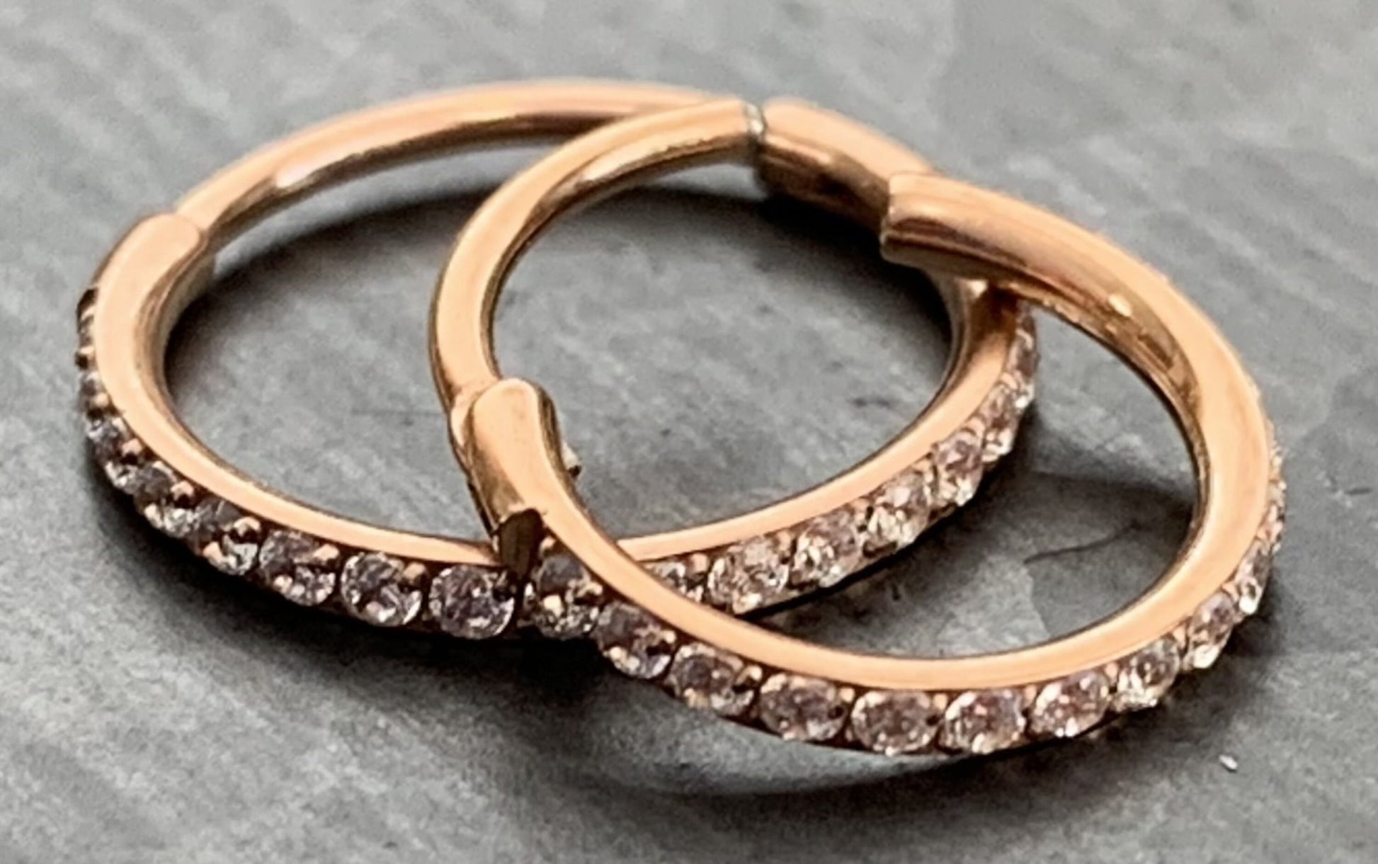 1 Piece Titanium Paved Outer CZ Gems Hinged Segment Ring - 16g - Aqua, Black, Clear, Gold, Pink, Red, Rose Gold Available!