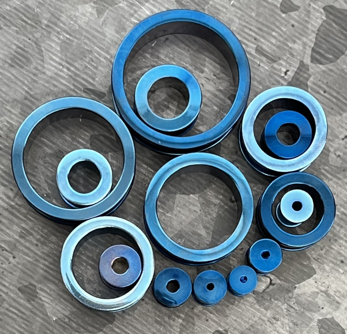 PAIR of Beautiful Blue PVD Plated 316L Steel Screw Fit Tunnels/Plugs - Gauges 14g (1.6mm) thru 1" (25mm) available!