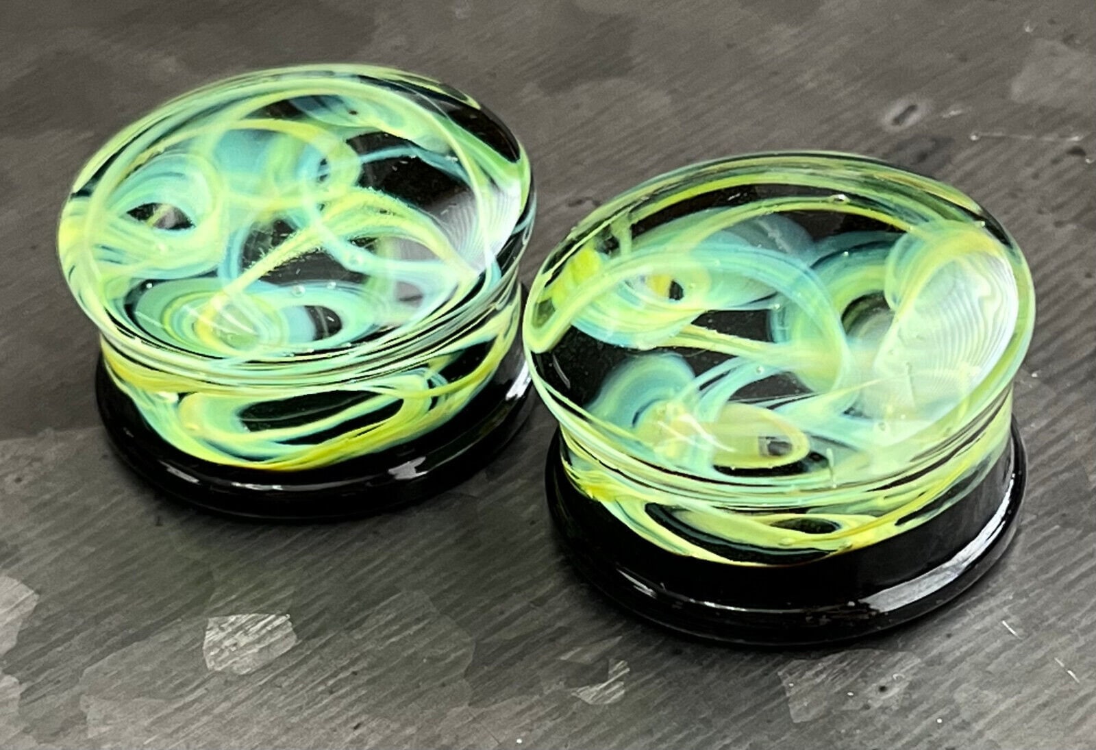 Green Smoke Swirl Pyrex Glass Double Flared Plug