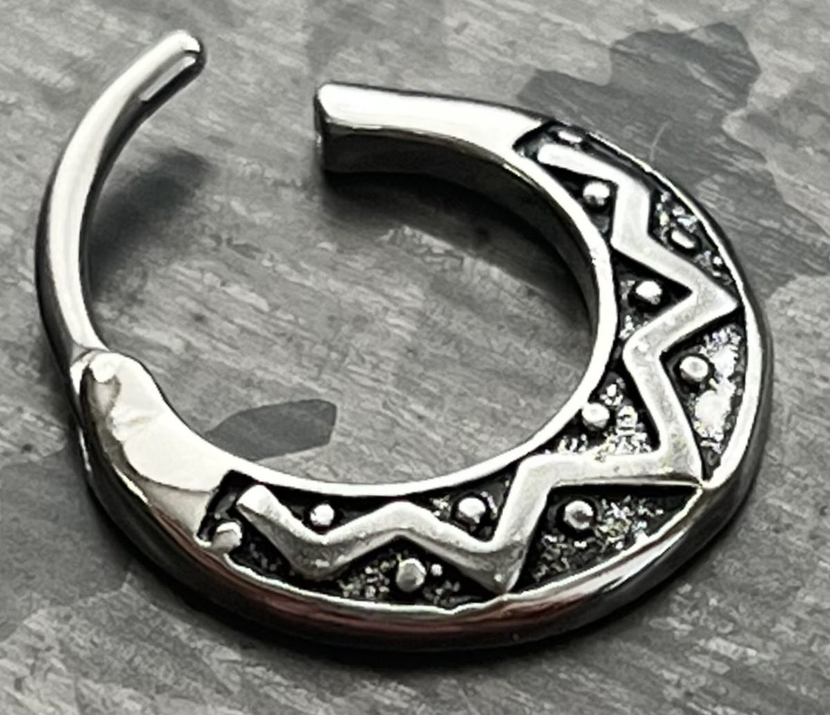 1 Piece Unique Tribal Fan Design Steel Septum Clicker Ring - 16g- 10mm Internal Diameter Available in Steel and Antique Gold!