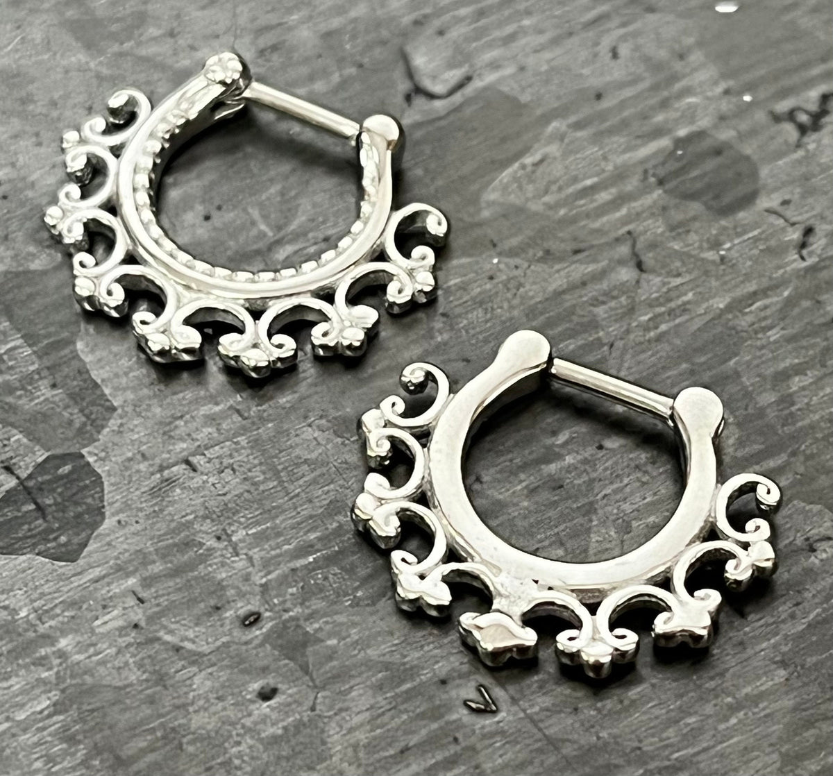 1 Piece Stunning 100% Surgical Steel Laced Edge Clicker Septum Ring- 16g -Internal Diameter 8mm -Gold, Rose Gold, Rainbow & Steel Available!