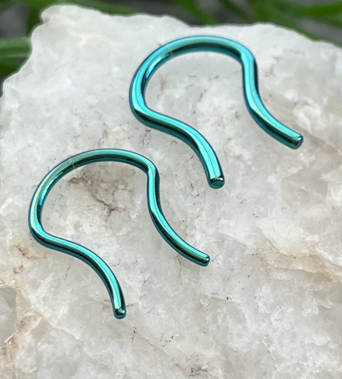 1 Piece Unique Titanium Plated Surgical Steel Nose Septum Hanger - Gauges: 16g, 14g and 12g - 7 Different Colors Available!