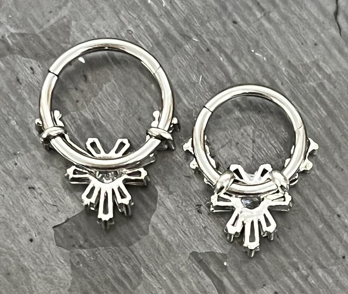 1 Piece of Unique Baguette Gems Flower Hinged Segment Septum Ring - 10mm & 8mm -Silver, Gold and Rose Gold Available!