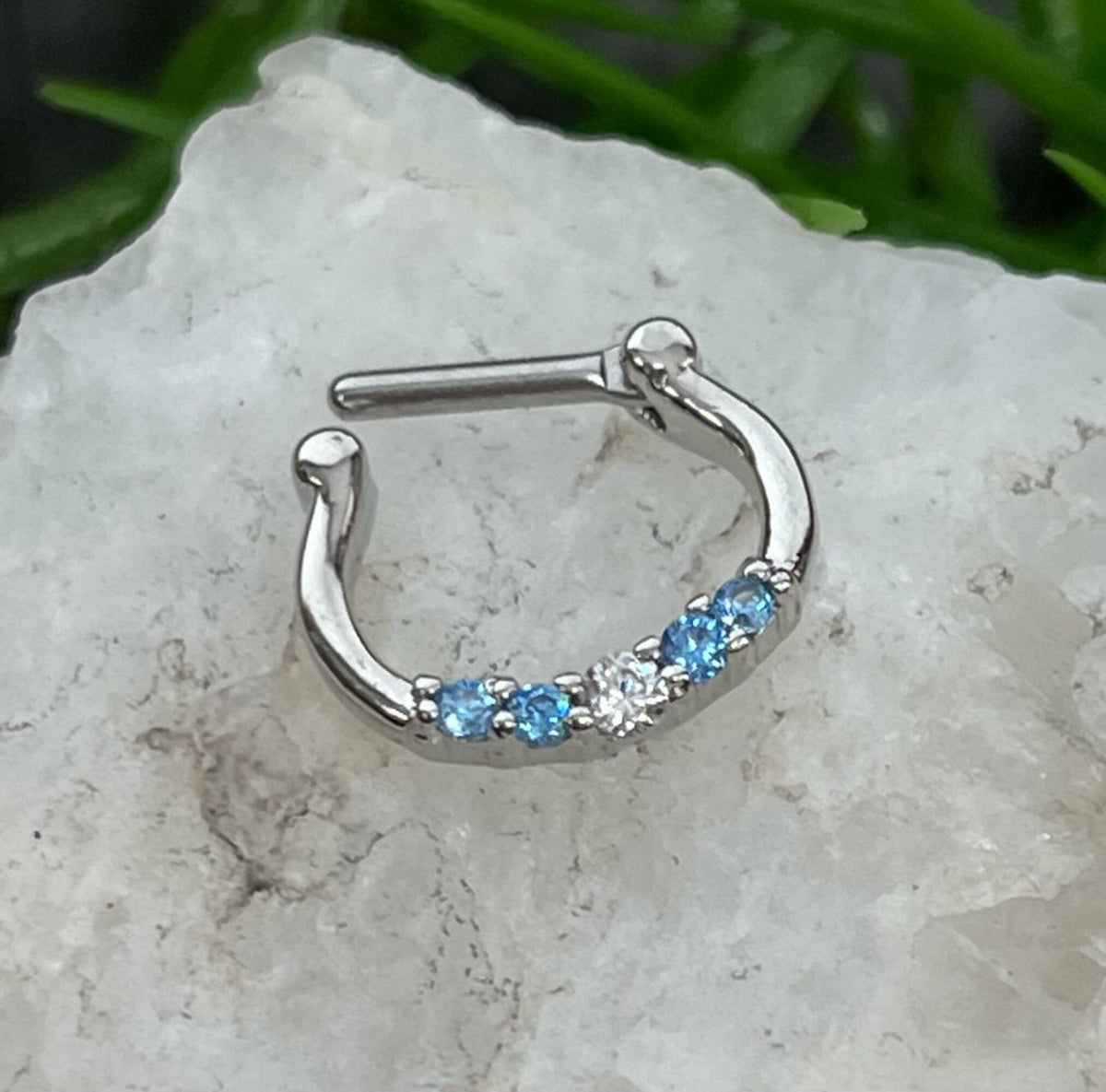 1 Piece Stunning Five CZ Gem Stainless Steel Clicker Segment Septum Ring - 16g or 14g - Clear, Black, Gold, Pink and Rose Gold Available!