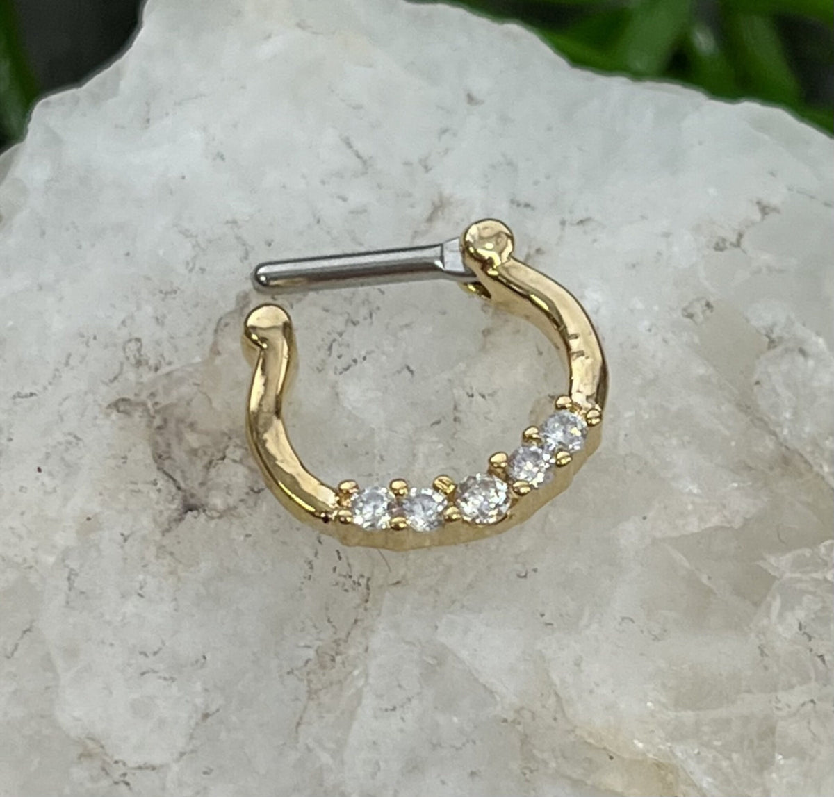 1 Piece Stunning Five CZ Gem Stainless Steel Clicker Segment Septum Ring - 16g or 14g - Clear, Black, Gold, Pink and Rose Gold Available!