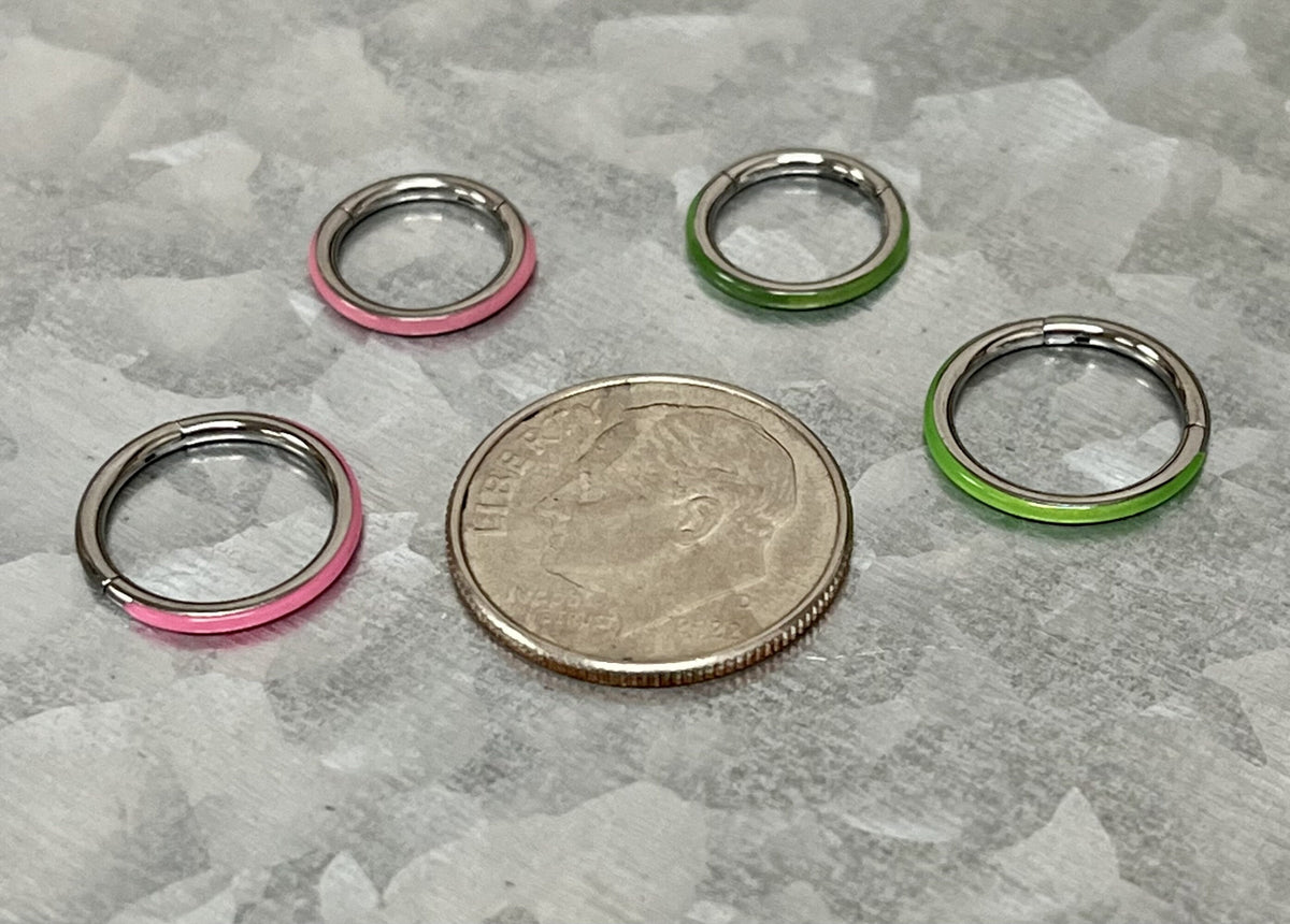 1 Piece Titanium Glow-in-the-Dark Outer Edge Hinged Segment Septum Ring - Green or Pink - Gauge 16g - Diameter 10mm or 8mm Available!