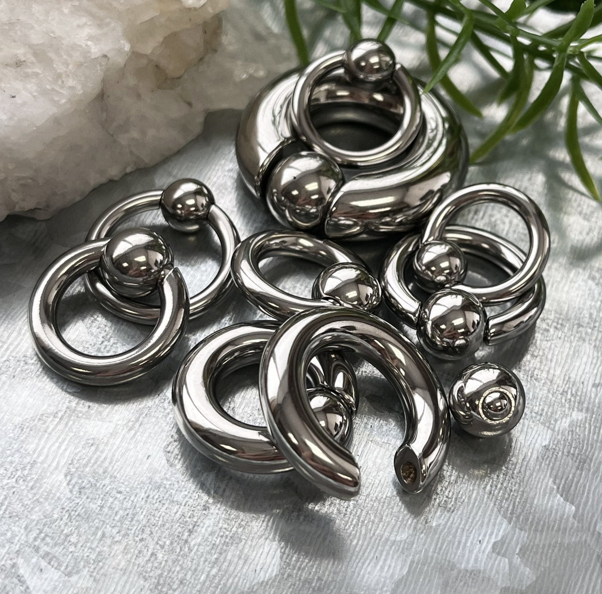 1 Piece Spring Loaded Captive Bead Large Gauge Steel Segment Ring/Hoop - Easy Pop Out - Gauges 8g (3.2mm) thru 00g (10mm) Available!