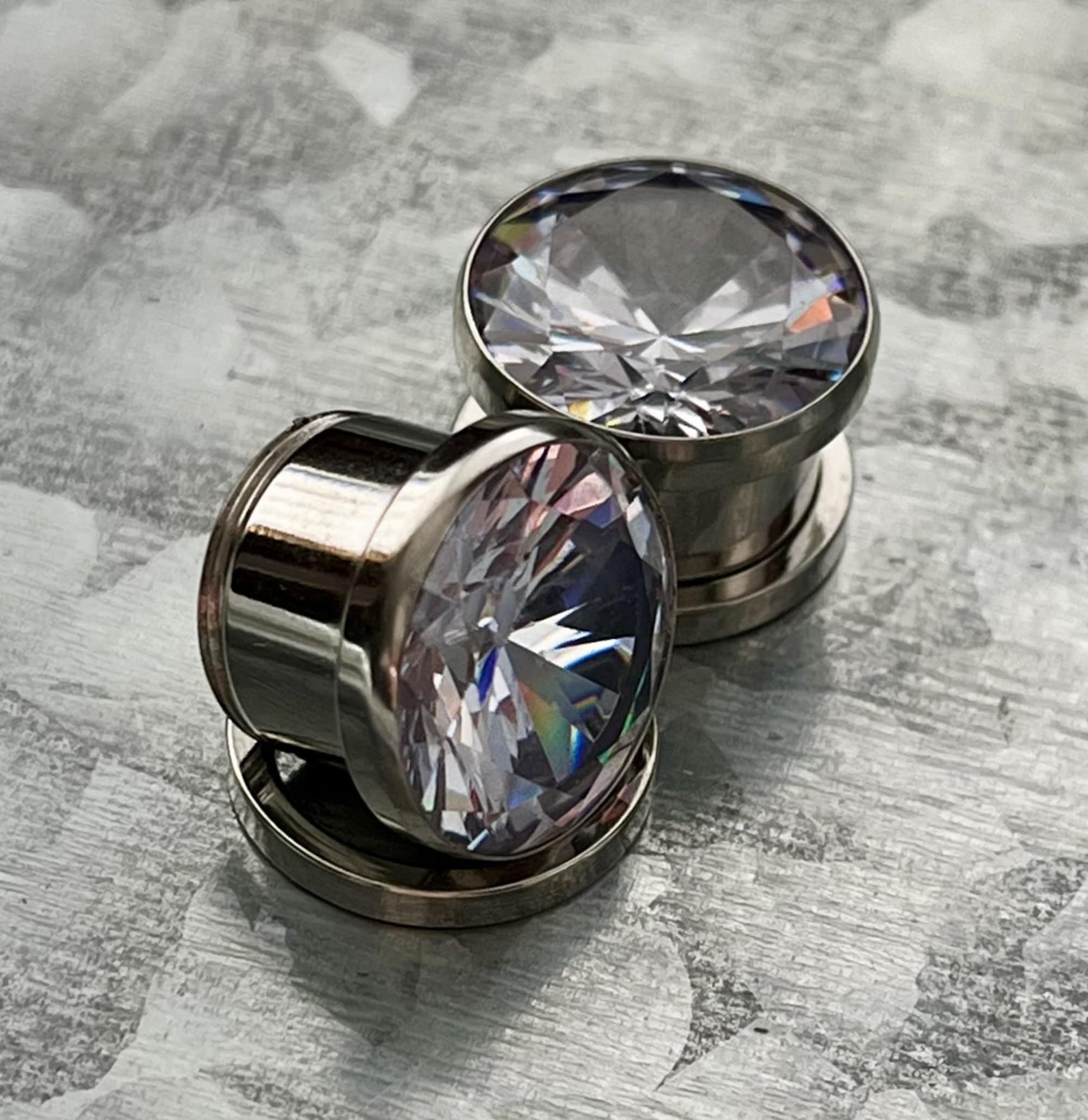 Cubic Zirconia 00 Gauge Diamond Plugs 1259 Screw-on Fit Clear