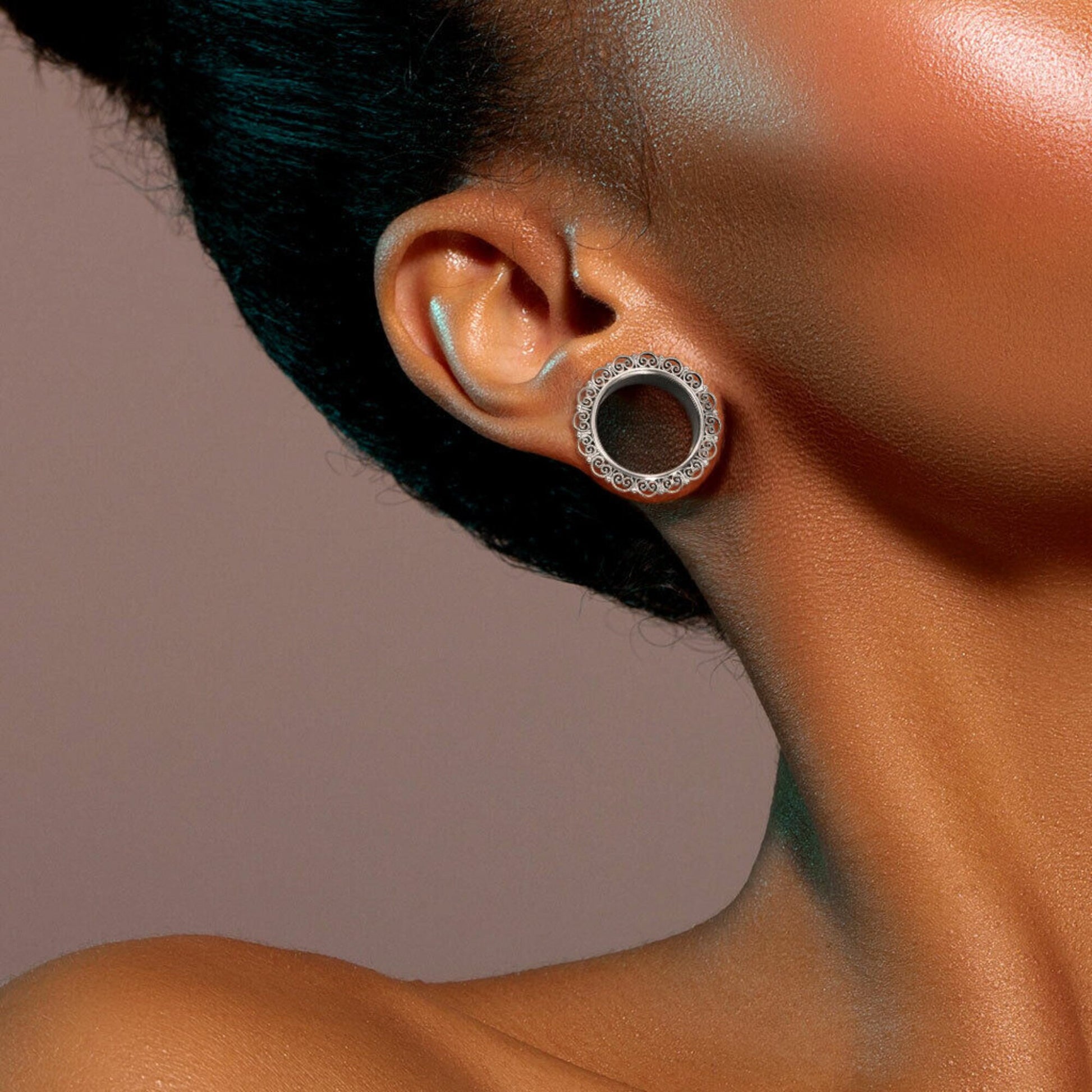 PAIR of Stunning Heart Filigree Top Screw Fit Tunnels/Plugs - Gauges 2g (6mm) thru 1" (25mm) available!
