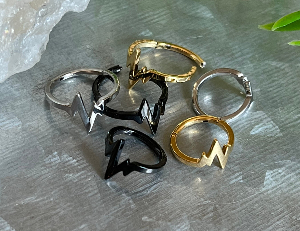 1 Piece Unique Stainless Steel Heartbeat Hinged Septum Segment Ring -16g- Internal Diameter 8mm or 10mm - Black, Steel and Gold Available!