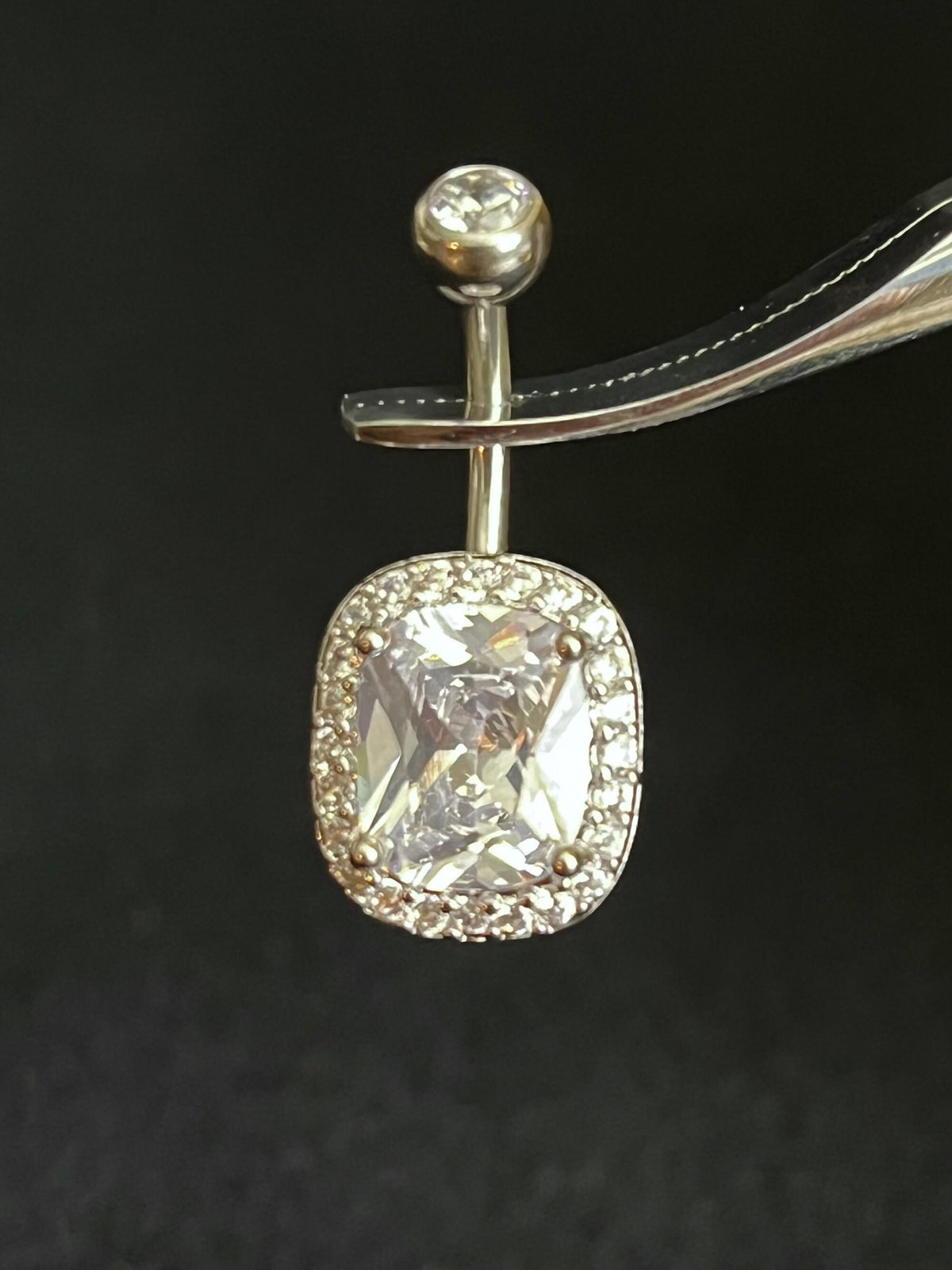 1 Piece Brilliant Prong Set Oval Cubic Zirconia Gem Surrounded by CZ Gems Navel/Naval Belly Ring - 14g - Available in a Variety of Colors!
