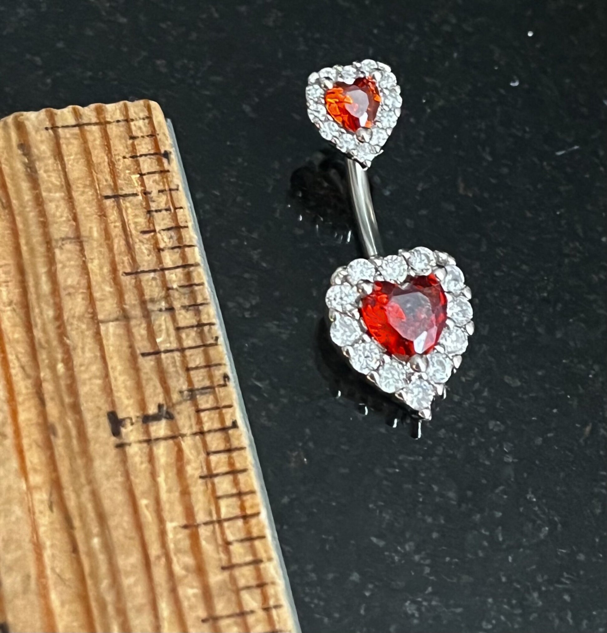 1 Piece Brilliant Gem Surrounded Hearts Button Ring Navel / Naval Belly Ring - 14g - 10mm - Available in Clear, Gold, Pink,and Red/Orange!