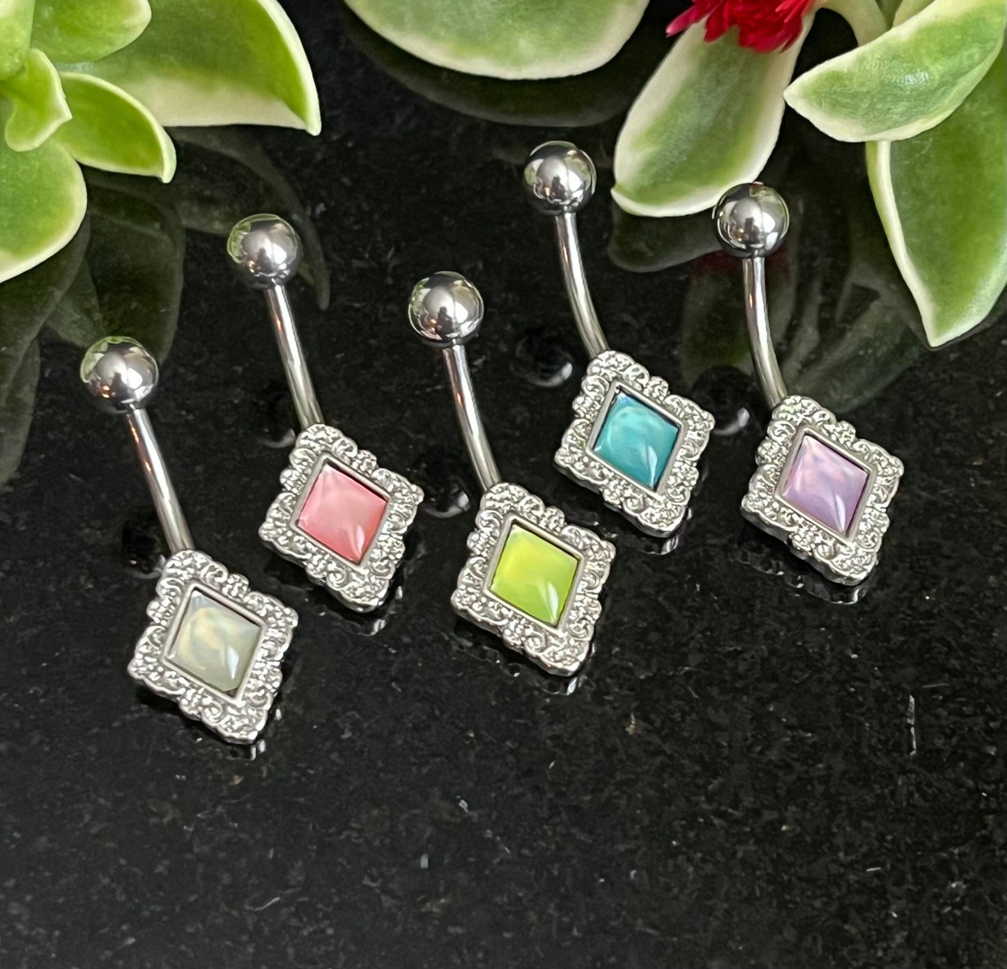 1 Piece Unique Diamond-Shaped Filigree Edge Illuminating Stone Navel / Naval Belly Ring - 14g - 10mm - Available in a Variety of Colors!