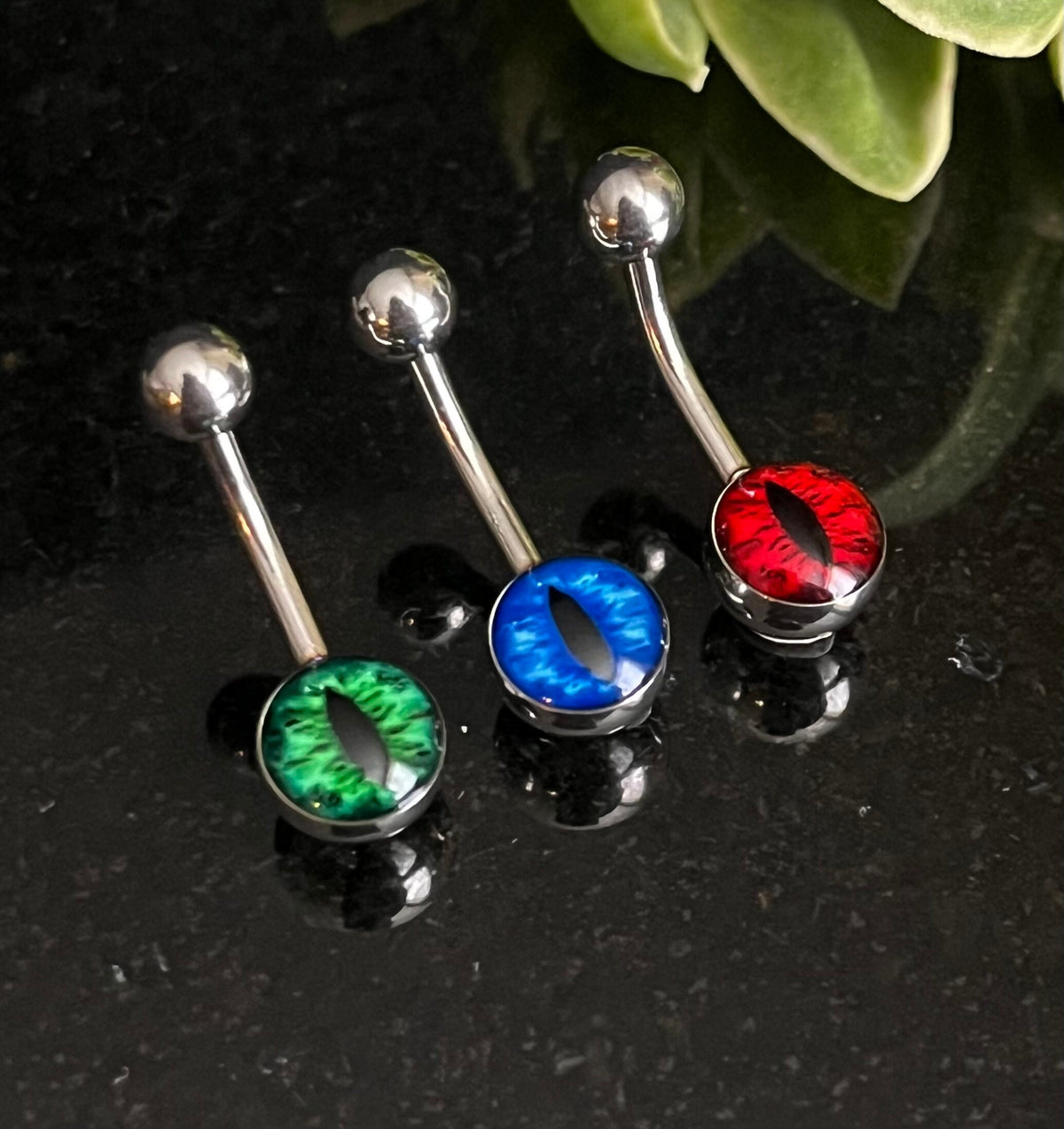 1 Piece Unsual Snake Eye Logo Navel / Naval Eye Ball Belly Ring - 14g - 10mm Bar Length - Blue, Green and Red Available!