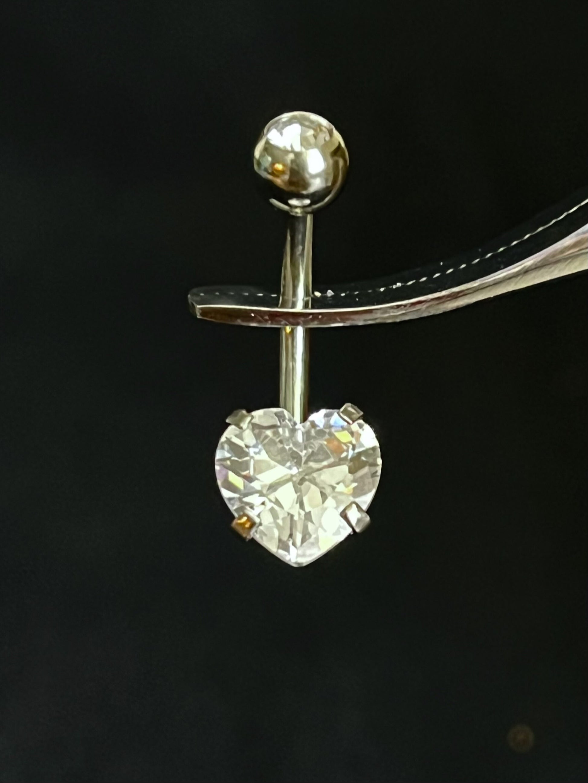 1 Piece Beautiful Prong Set 8mm CZ Gem Heart Navel / Naval Belly Ring - 14g - Silver, Black, Gold, Rose Gold and Multi-Color Available!