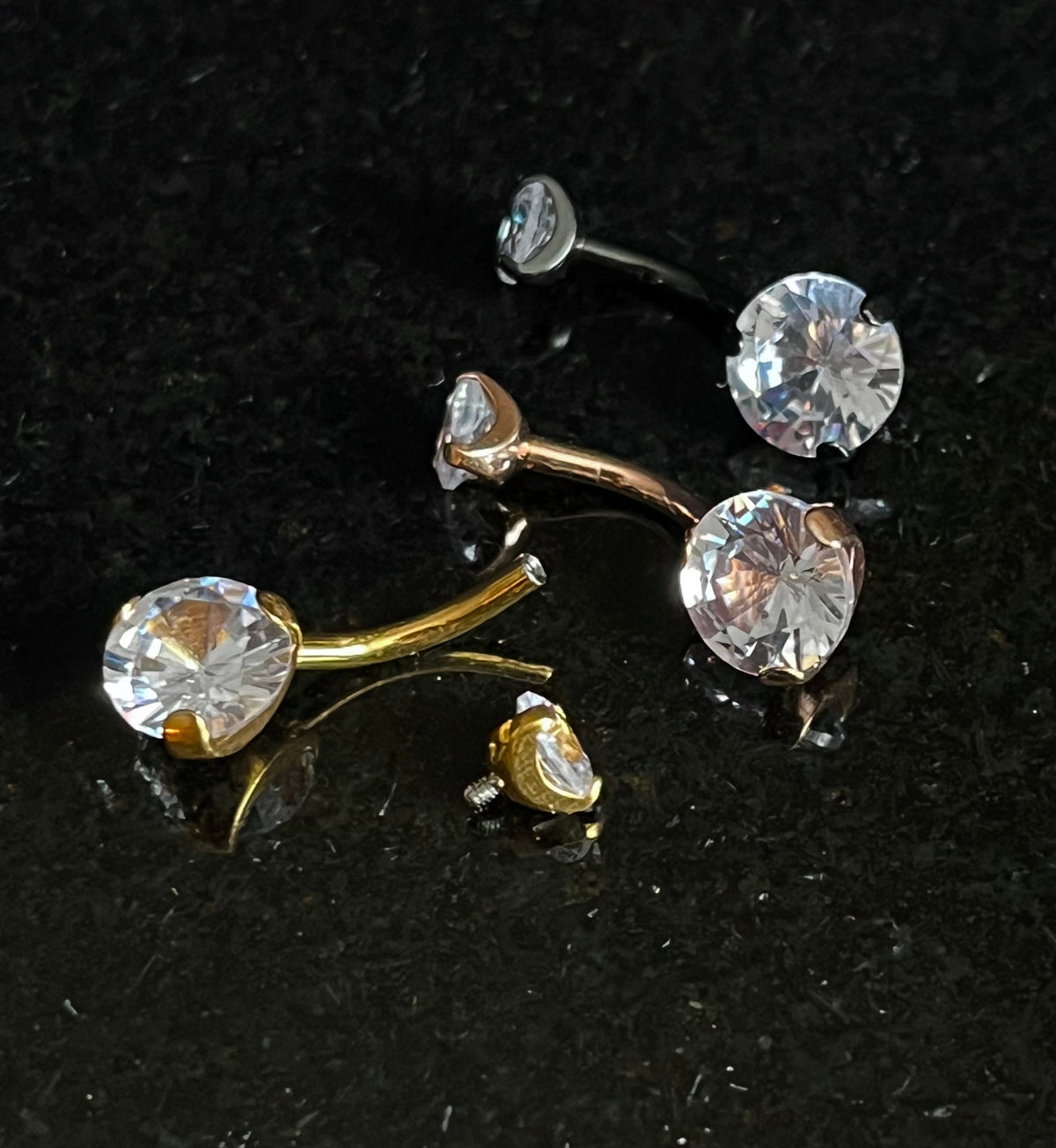 1 Piece Prong Set CZ Gem Titanium IP Internally Threaded Navel / Naval Belly Ring - 14g - 10mm - Black, Gold and Rose Gold Available!
