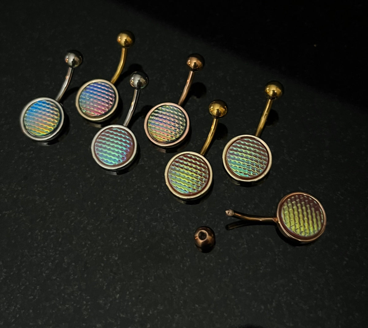 1 Piece Stunning Holographic Dragon Scale 316L Surgical Steel Navel / Naval Belly Ring - 14g - Available in Gold, Rose Gold and Silver!
