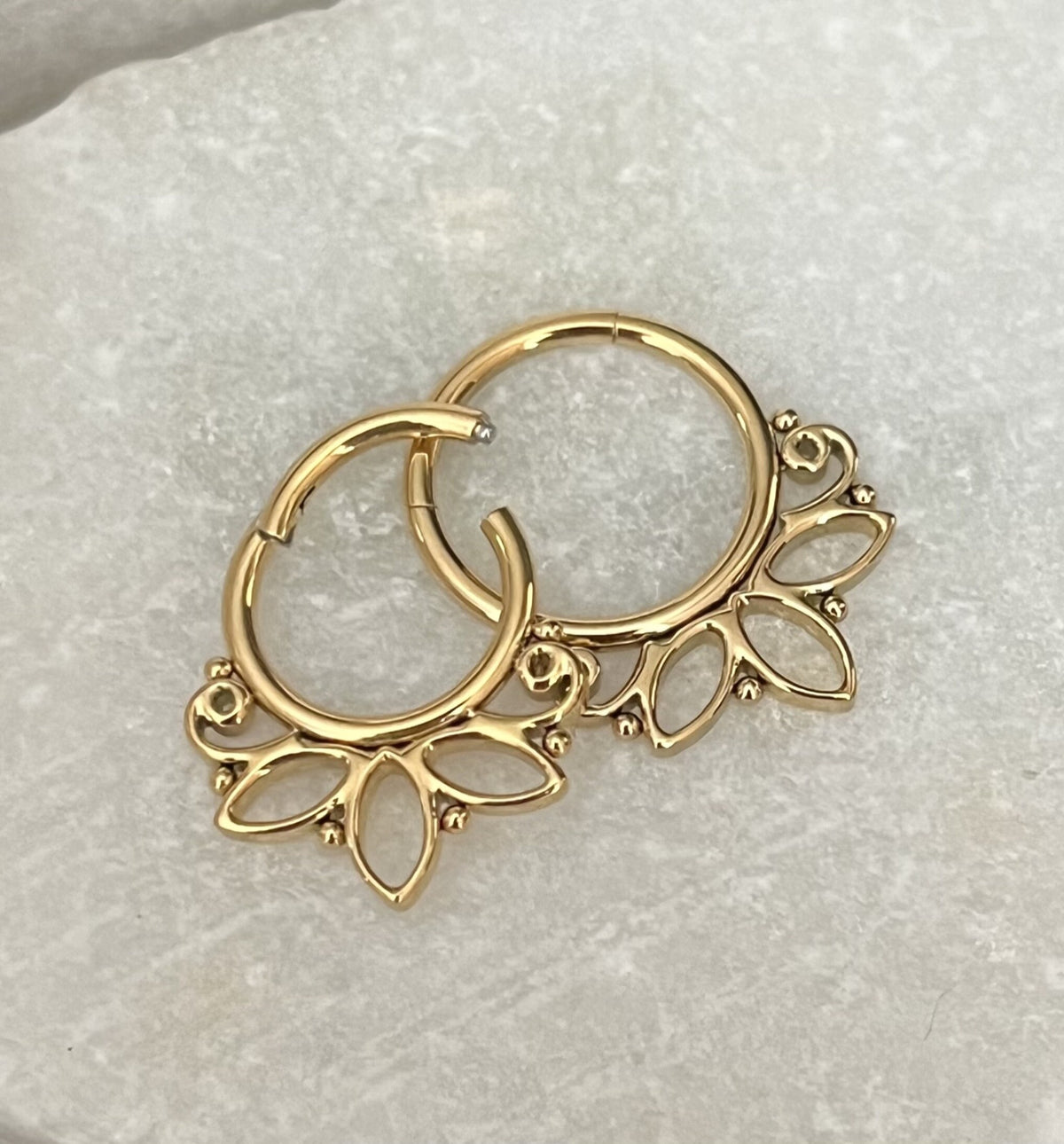 1 Piece Unique Lotus Design Hinged Segment Septum Ring- 18g - 10mm or 8mm - Silver, Gold & Black available!