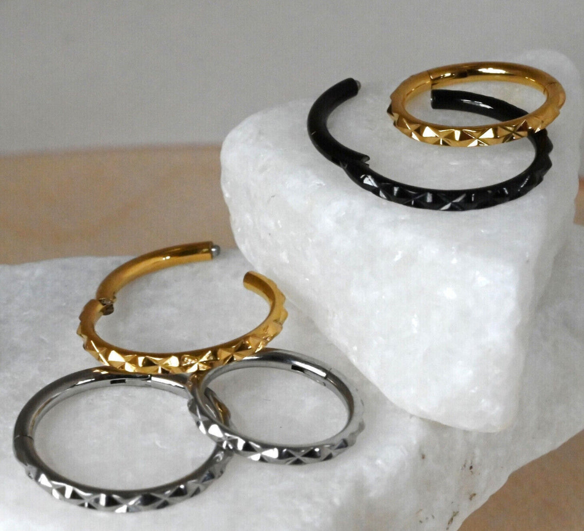 1 Piece Beautiful Outer Faceted Style Hinged Segment Septum Ring - 16g - 10mm & 8mm - Gold, Silver and Black Available!