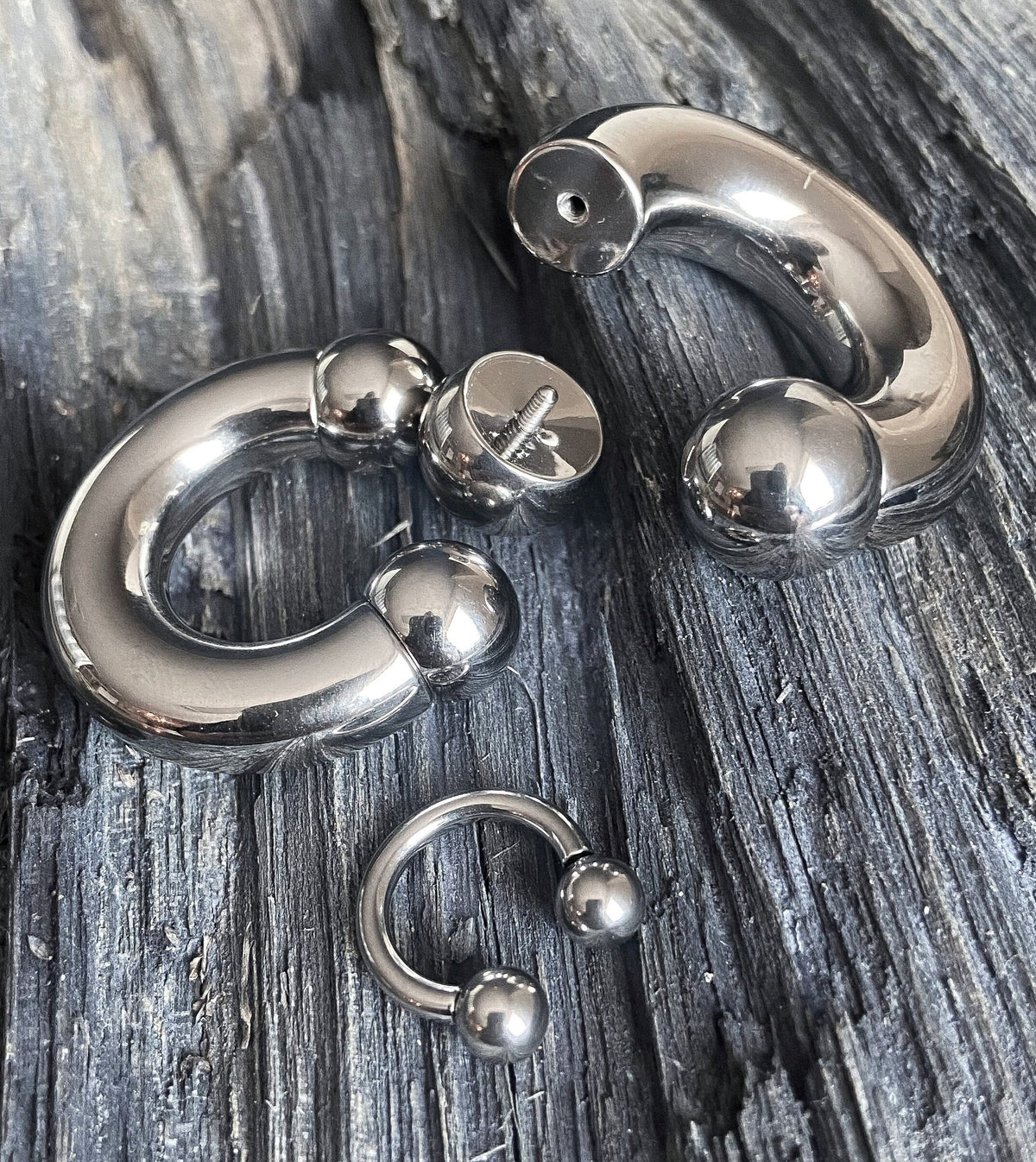 1 Piece Solid G23 Titanium Circular Barbell Internally Threaded Horseshoe Ring/Hoop - Gauges 12g (2mm) thru 2g (6mm) Available!
