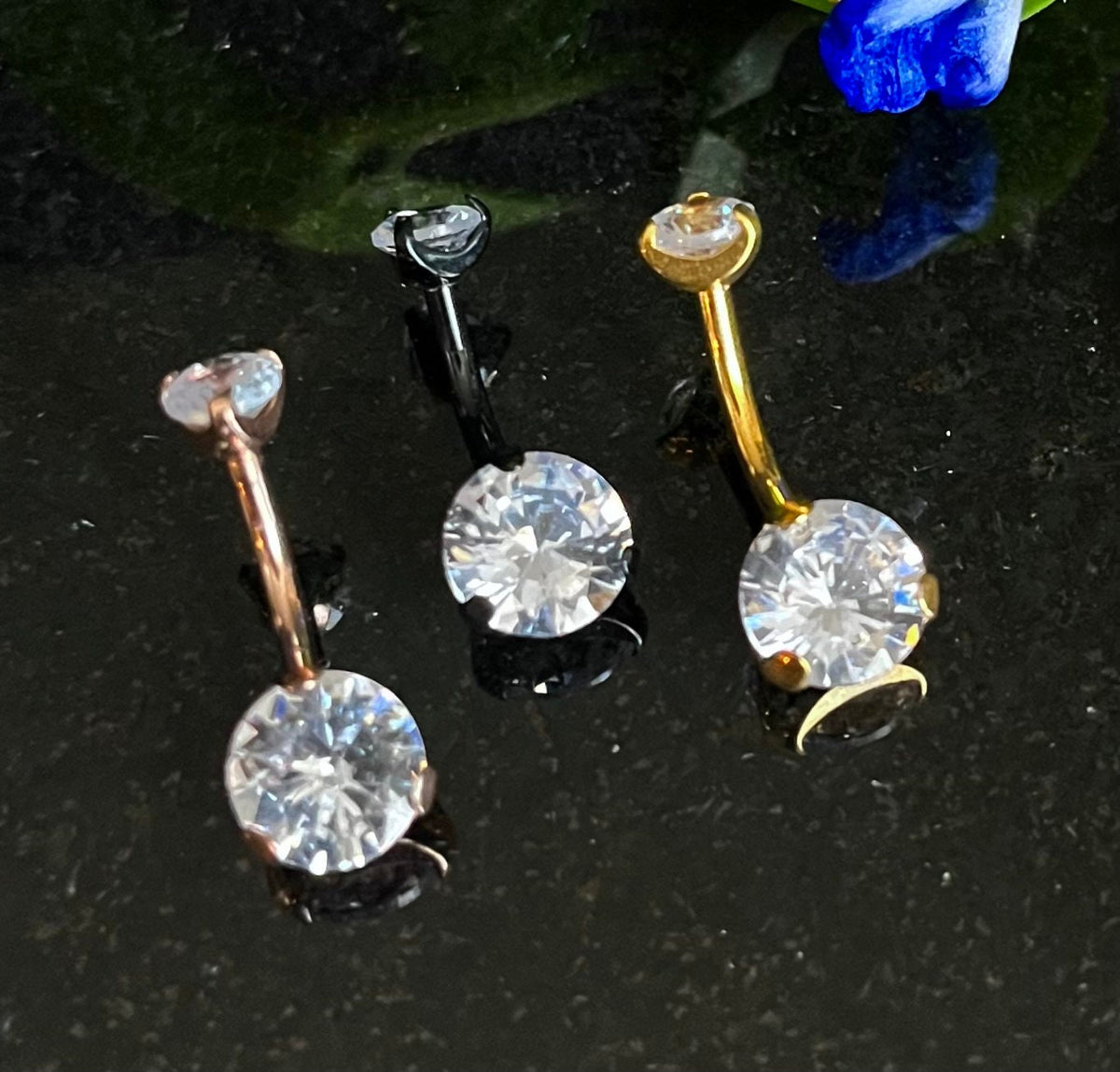 1 Piece Prong Set CZ Gem Titanium IP Internally Threaded Navel / Naval Belly Ring - 14g - 10mm - Black, Gold and Rose Gold Available!