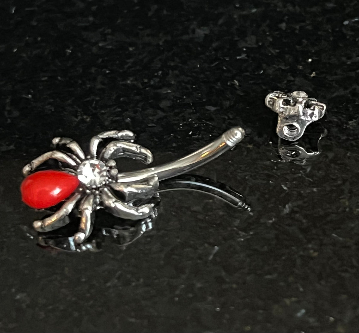 1 Piece Unusual Red Spider with CZ Gem and Web Belly Ring Surgical Steel Navel / Naval Belly Ring!