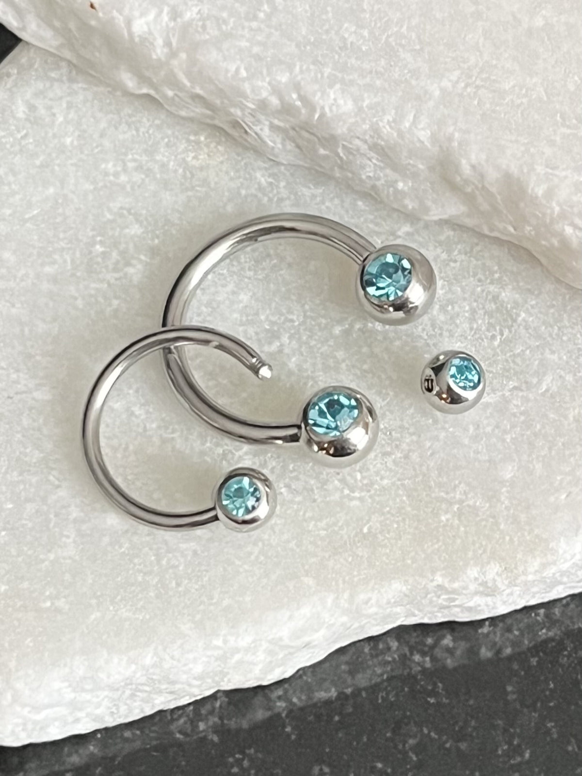1 Piece Stunning Front Facing CZ Gems 316L Surgical Steel Circular Horseshoe Septum Ring - 16g or 14g - Available in a Variety of Colors!