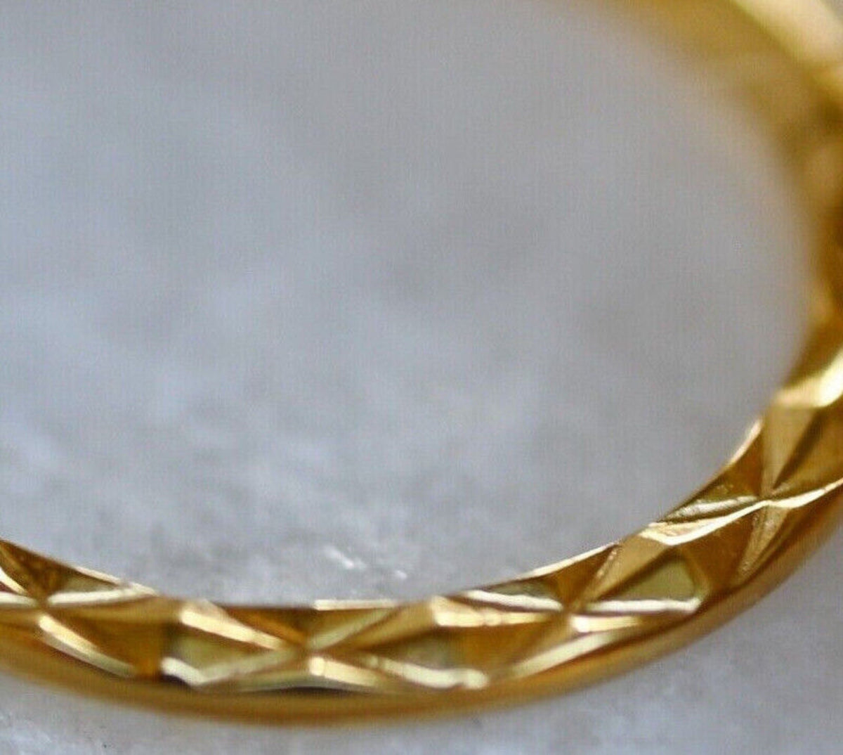 1 Piece Beautiful Front Faceted Style Hinged Segment Septum Ring - 16g - 10mm, 8mm & 6mm - Gold, Silver and Black Available!