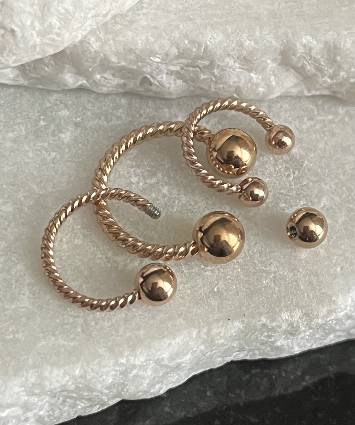 1 Piece Twisted Rope Style 316L Surgical Steel Circular Horseshoe Septum Ring - 16g/8mm, 10mm -14g/12mm - Available in a Variety of Colors!