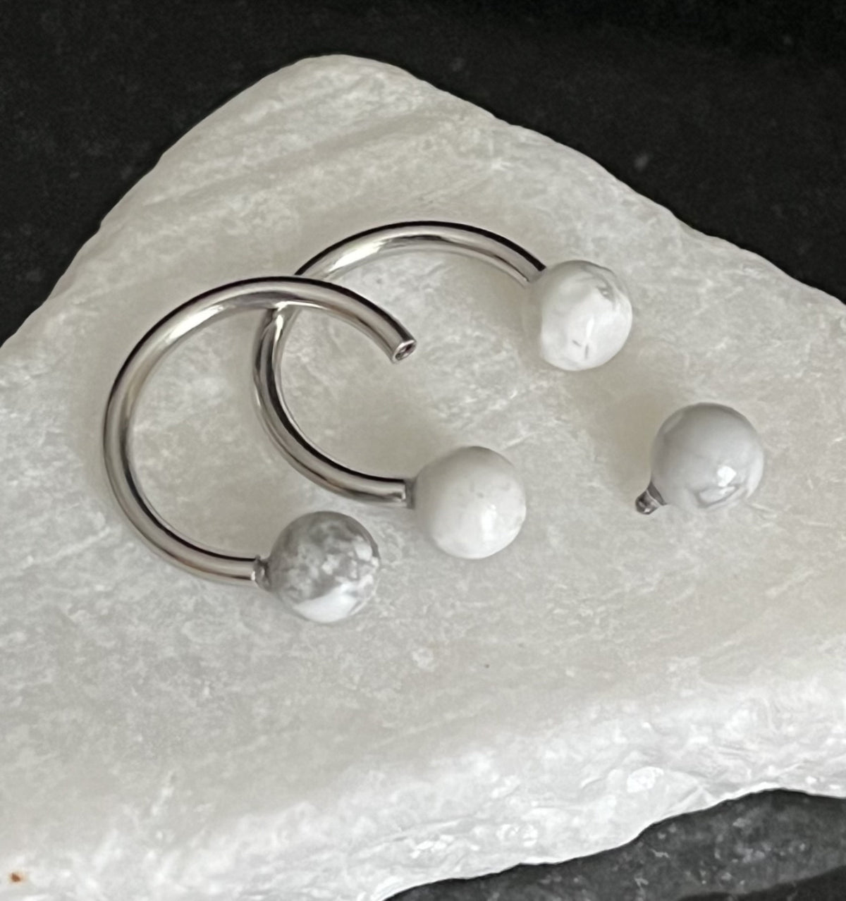 1 Piece of Stunning Semi Precious Stone Circular Internally Threaded Barbell Septum Ring - 16g - 8mm - You Choose Your Listed Stone!