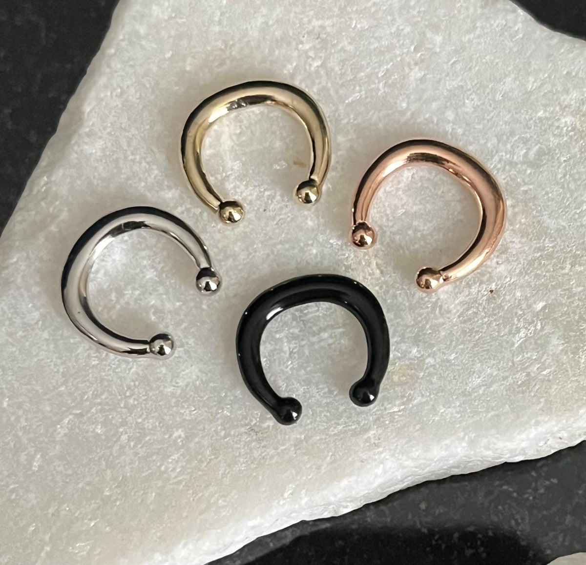1 Piece Stunning Non-Piercing Horseshoe Clip-On Fake Septum Hanger Ring - Black, Gold, Rose Gold & Silver Available!